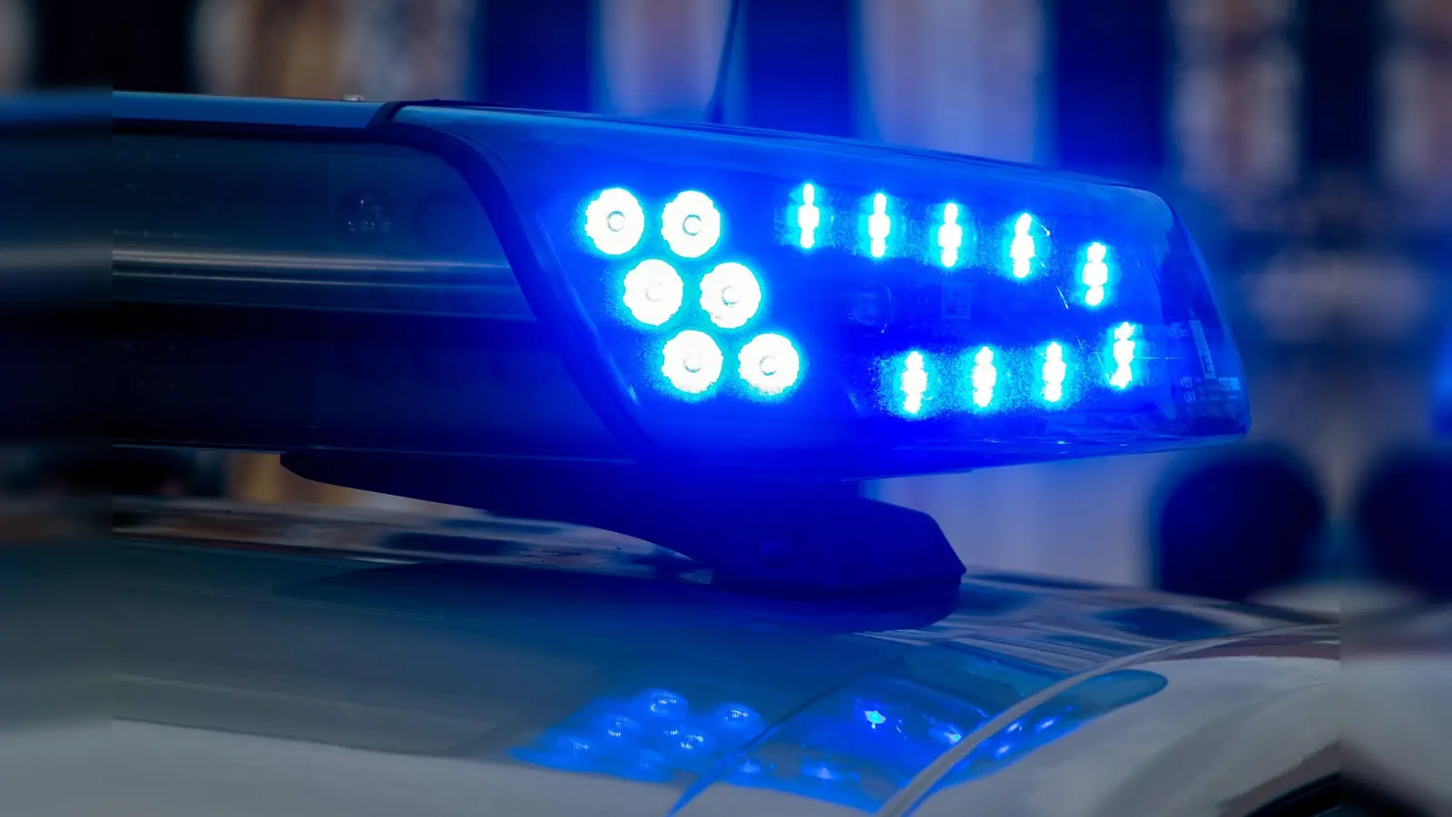Bei Flossenbürg wird ein Motorradfahrer nach einem Sturz verletzt.  (Symbolbild: Klaus-Dietmar Gabbert/dpa-Zentralbild/dpa)