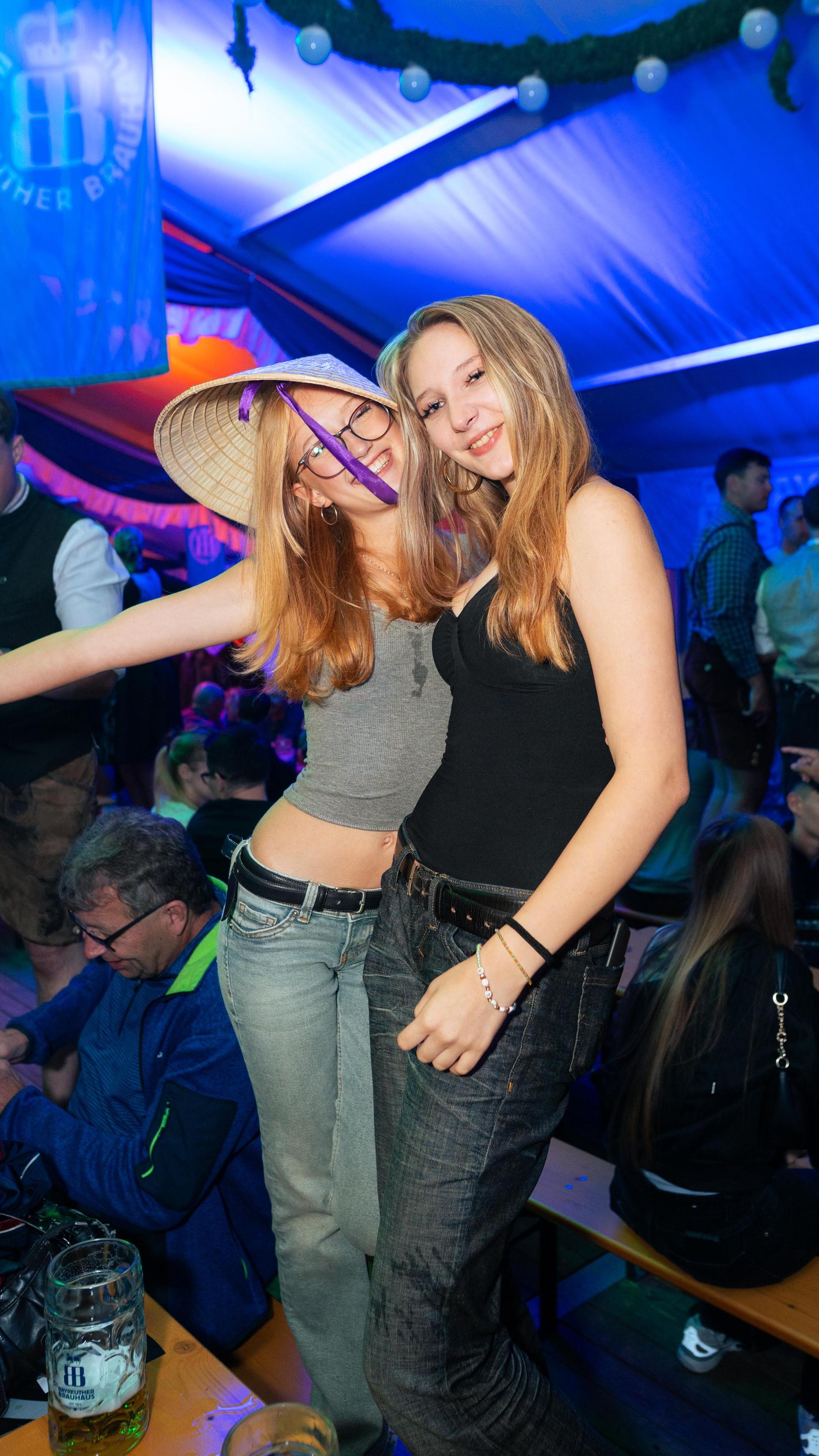 Samstagabend am Weidner Volksfest. (Bild: Hannes Stock)