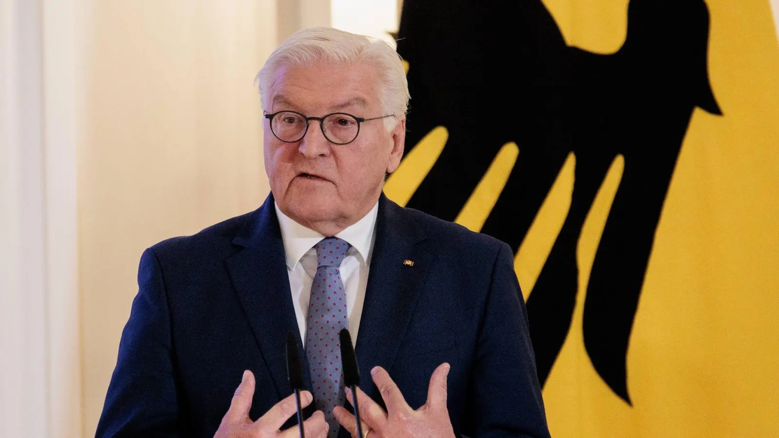 Bundespräsident Frank-Walter Steinmeier im Schloss Bellevue.  (Archivbild: Carsten Koall/dpa)