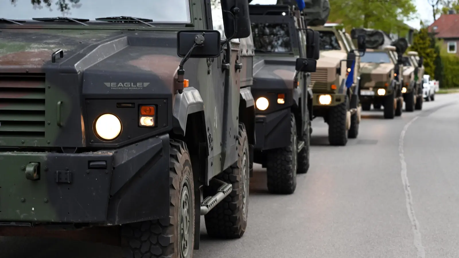 Unter der Bezeichnung „Dynamic Front 25“ probt die Bundeswehr „freilaufende Erkundungen von Verfügungsräumen sowie Feuerstellungsräumen“.  (Symbolbild: Lars Penning)