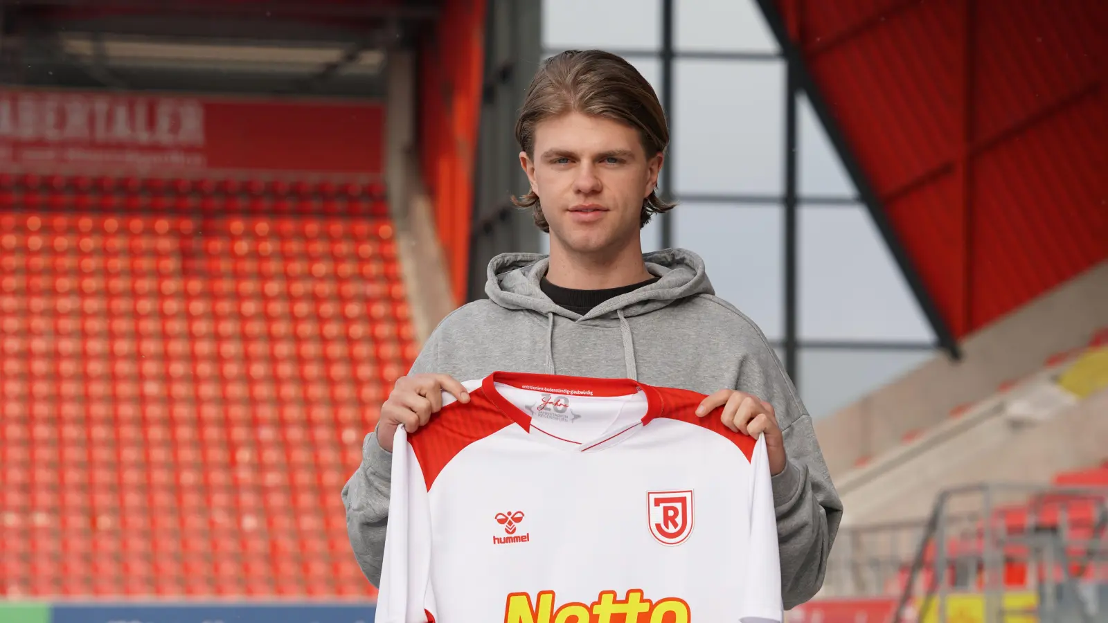 John Posselt gab seinen Einstand beim SSV Jahn gegen die SpVgg Greuther Fürth. (Bild: Gschlößl/SSV Jahn)
