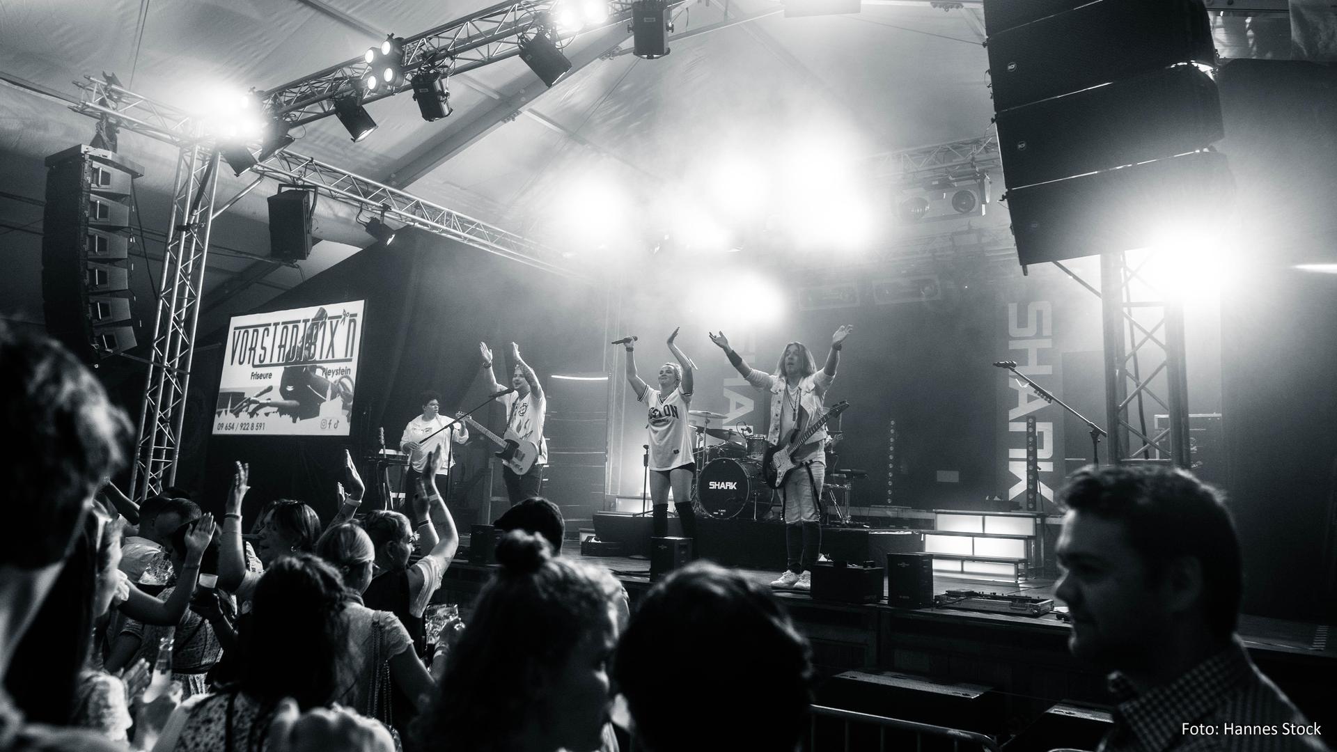 Das war die Flosser Kirwa am Samstag.  (Bild: Hannes Stock)