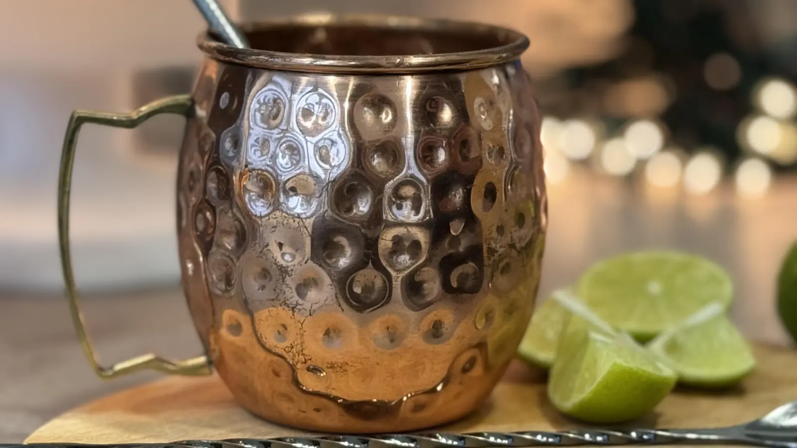 Ein Hingucker im Kupferbecher: Der Moscow Mule. (Bild: Dominik Mark)