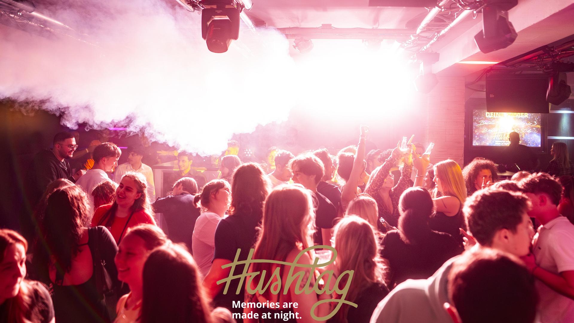 Im Hashtag sorgten am Freitag die Hits der 2000/10er für beste Stimmung. (Bild: Hannes Stock)