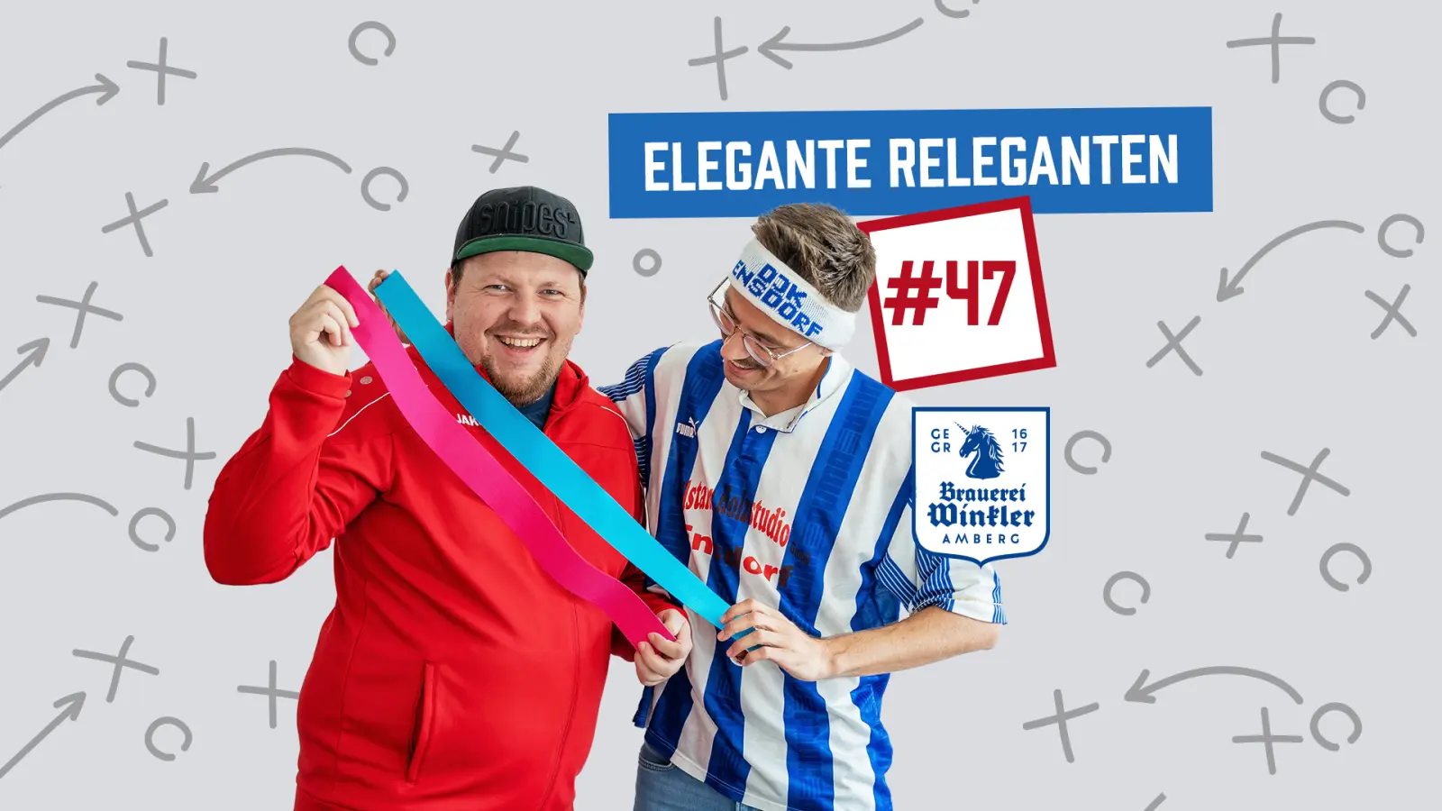 Faktenschecki und Tracer sprechen in der neuen Fehlpass-Folge über die Relegationsspiele im Fußballkreis Amberg/Weiden. Unter anderem. (Bild: Marina Gube)
