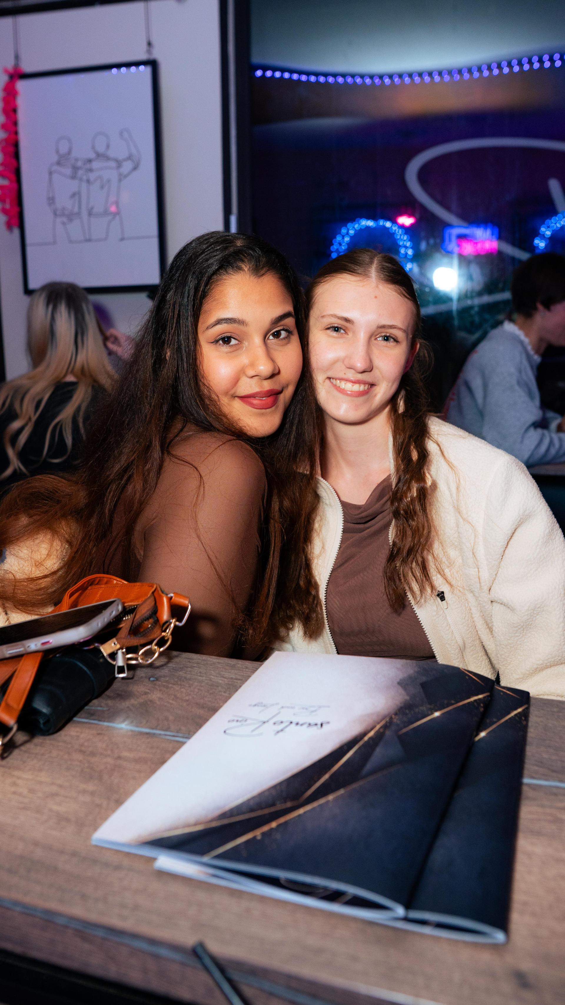 Die SantoRino-Bar in Weiden war für viele die erste Station eines ereignisreichen Wochenendes. (Bild: Hannes Stock)