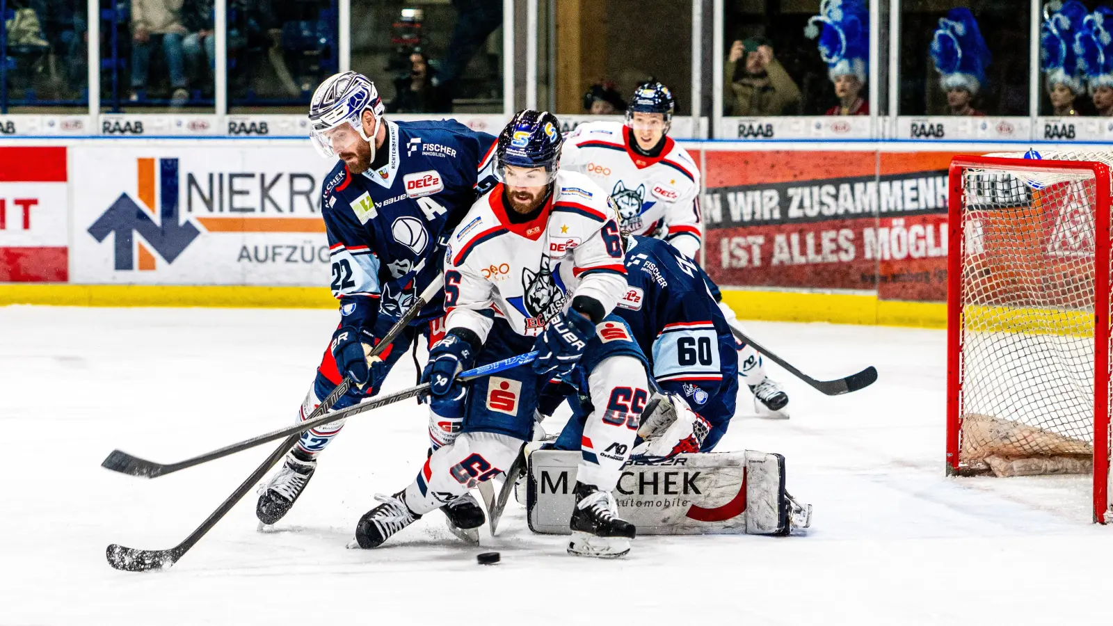 Nur selten kamen die Blue Devils gegen den DEL2-Spitzenreiter Kassel Huskies gefährlich vor das gegnerische Tor. (Bild: Elke Englmaier)