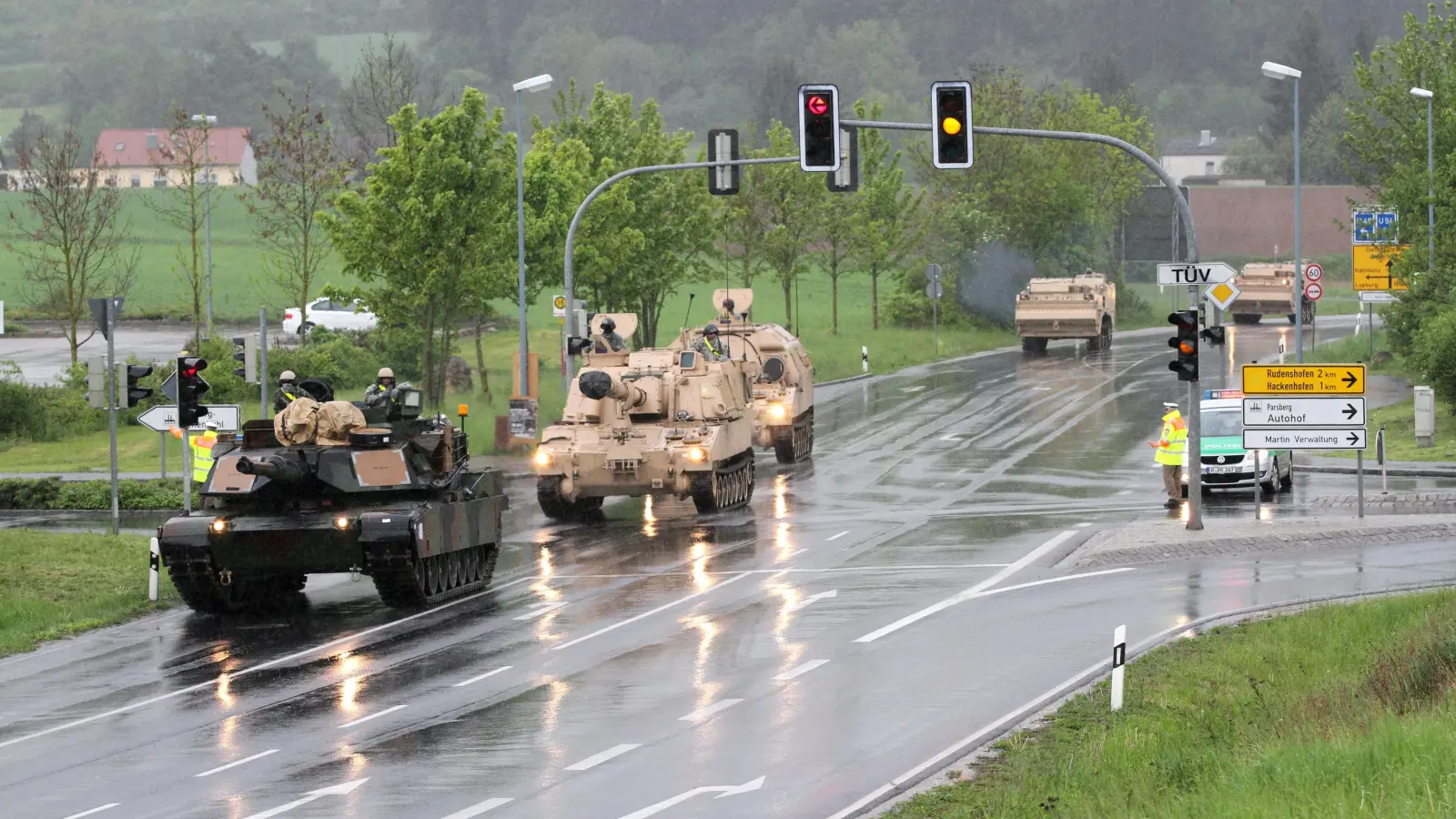 In den kommenden Tagen werden mehr Militärfahrzeuge zwischen Grafenwöhr und Hohenfels unterwegs sein. (Symbolbild: Capt. John Farmer)