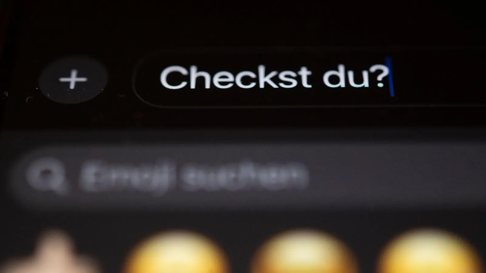 Die Top 10 Jugendwörter des Jahres stehen fest. Unter anderem ,,Checkst du?” und ,,Lowkey” (Archivbild: Marijan Murat/dpa)