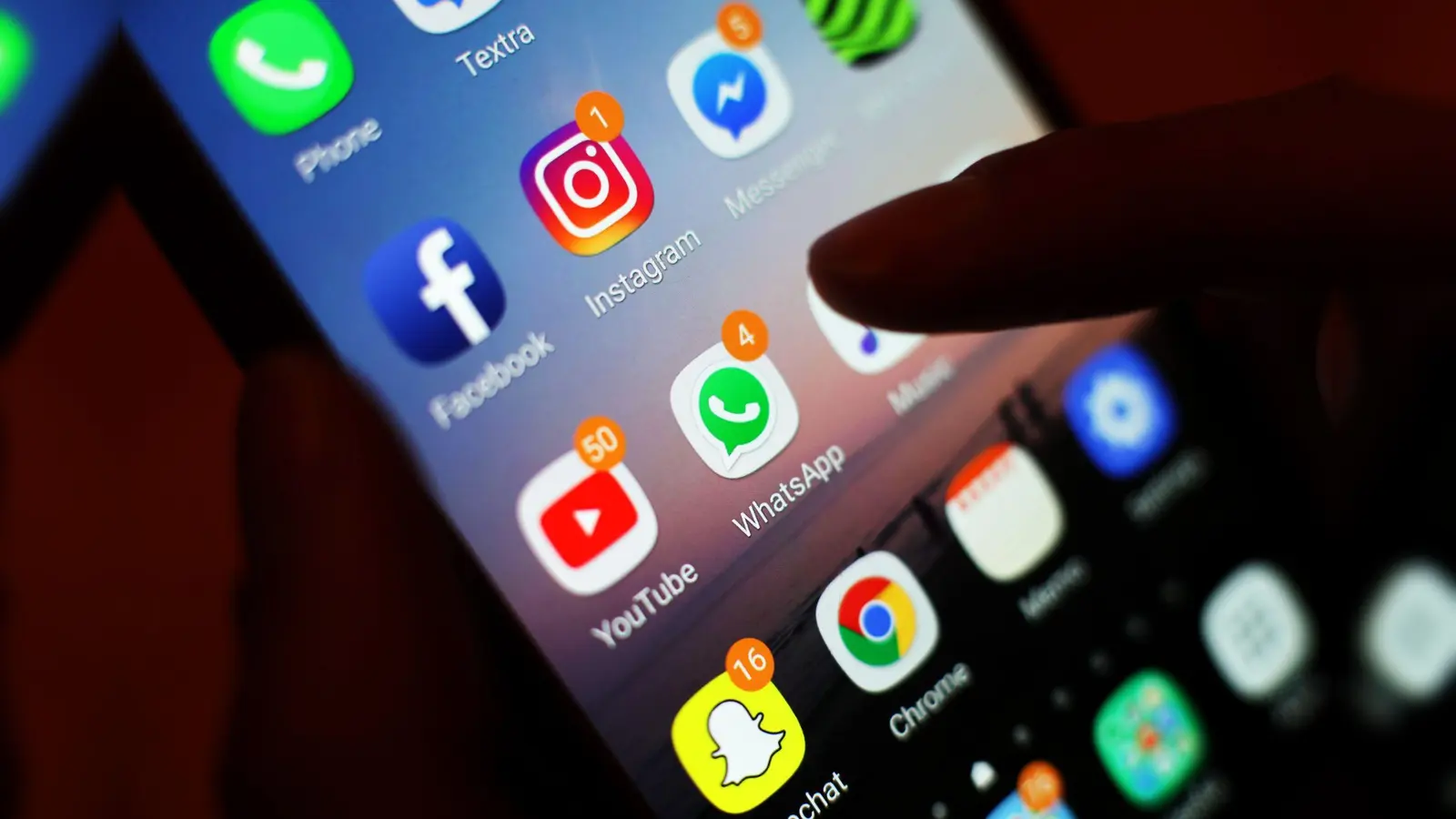 Der Prozess ist ein Testfall für hunderte vergleichbare Klagen in der amerikanischen Justiz-Pipeline. (Archivbild) (Bild: Yui Mok/PA Wire/dpa)