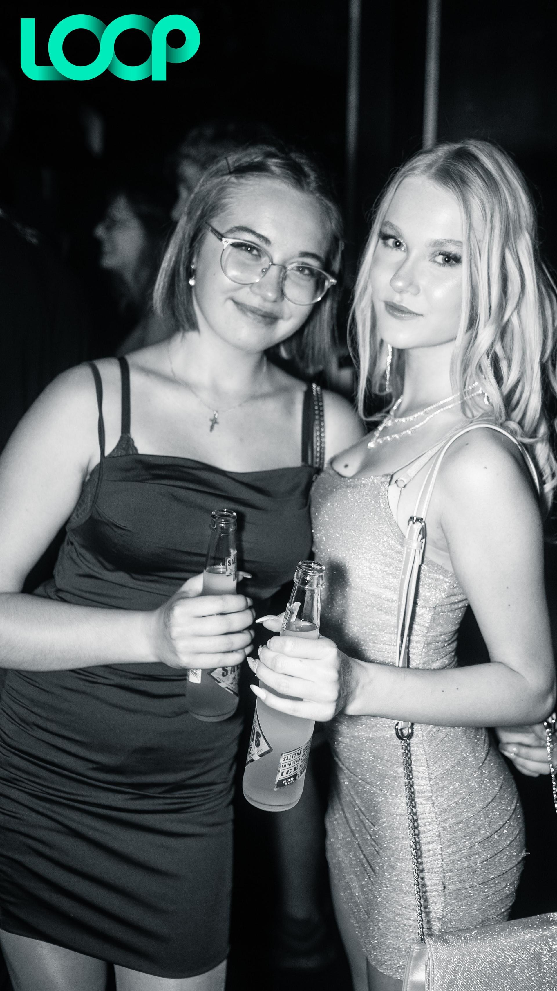 Die „School is out”-Party im Loop. (Bild: Hannes Stock)