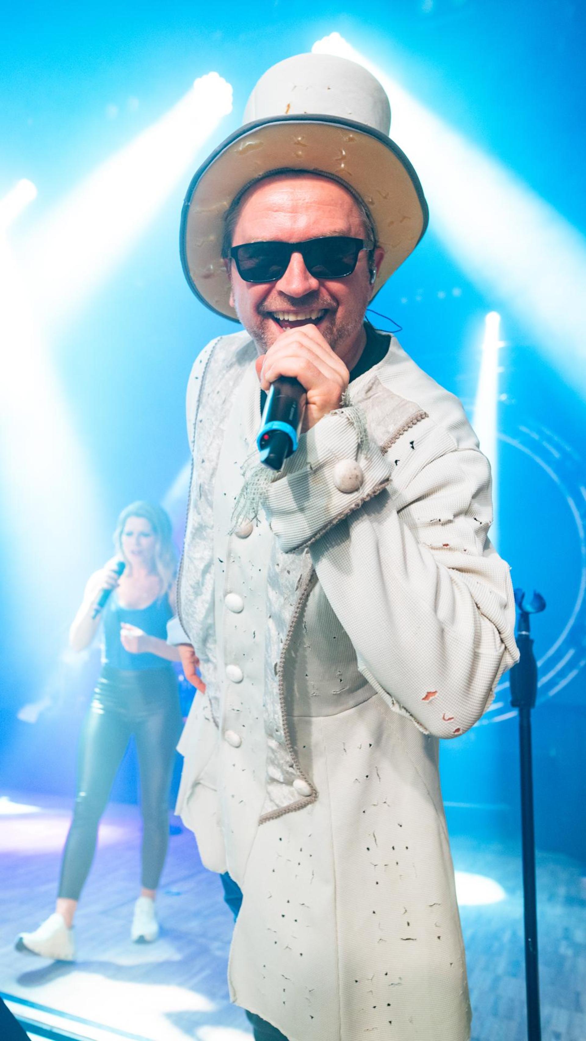 Am Sportlerball in Schirmitz gings mit Vollgas weiter im Faschingstreiben.  (Bild: Hannes Stock)