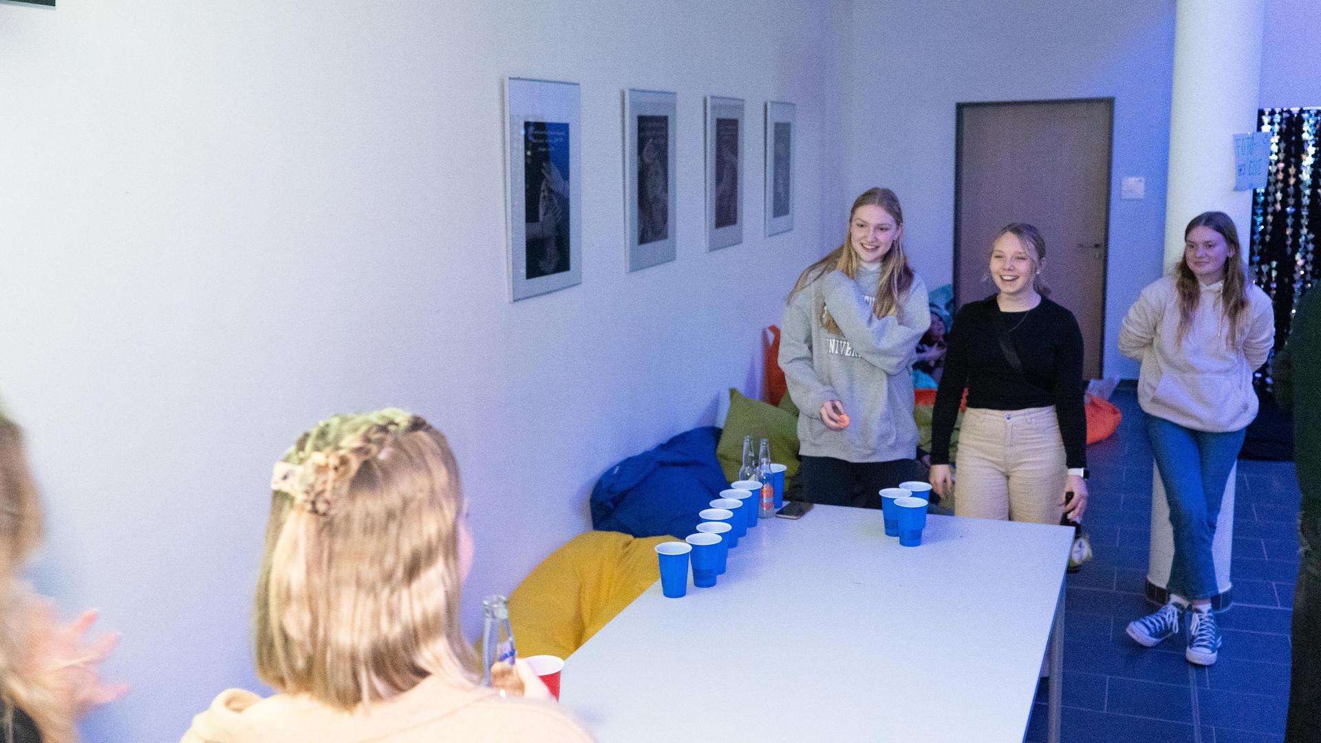 Die Bilder der FOSBOS-Kennenlernparty.  (Bild: mcl)