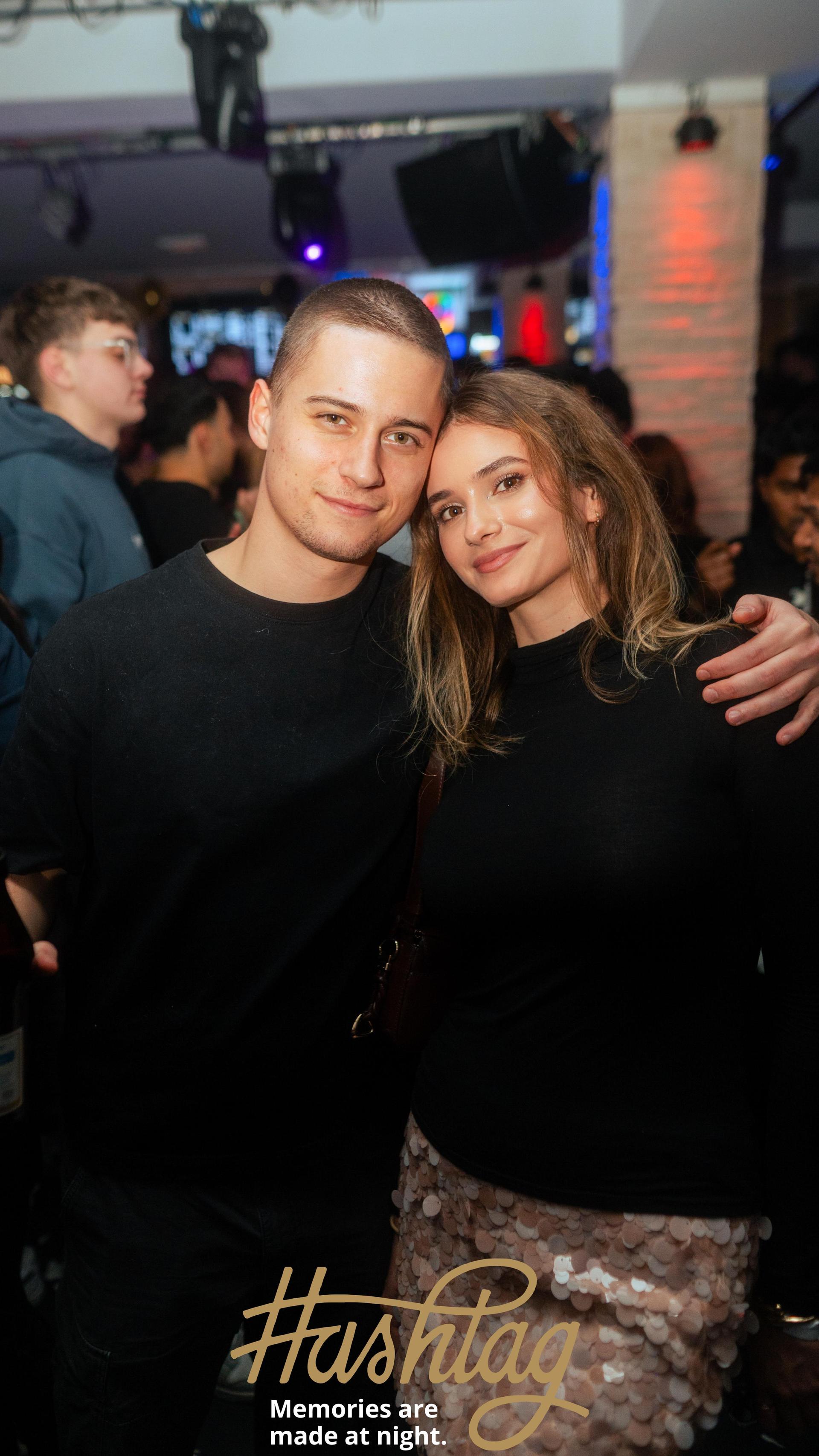 Zum Jahresabschluss gab es im Hashtag nochmal eine große Silvesterparty. Mit dabei war Fotograf Hannes Stock. (Bild: Hannes Stock)