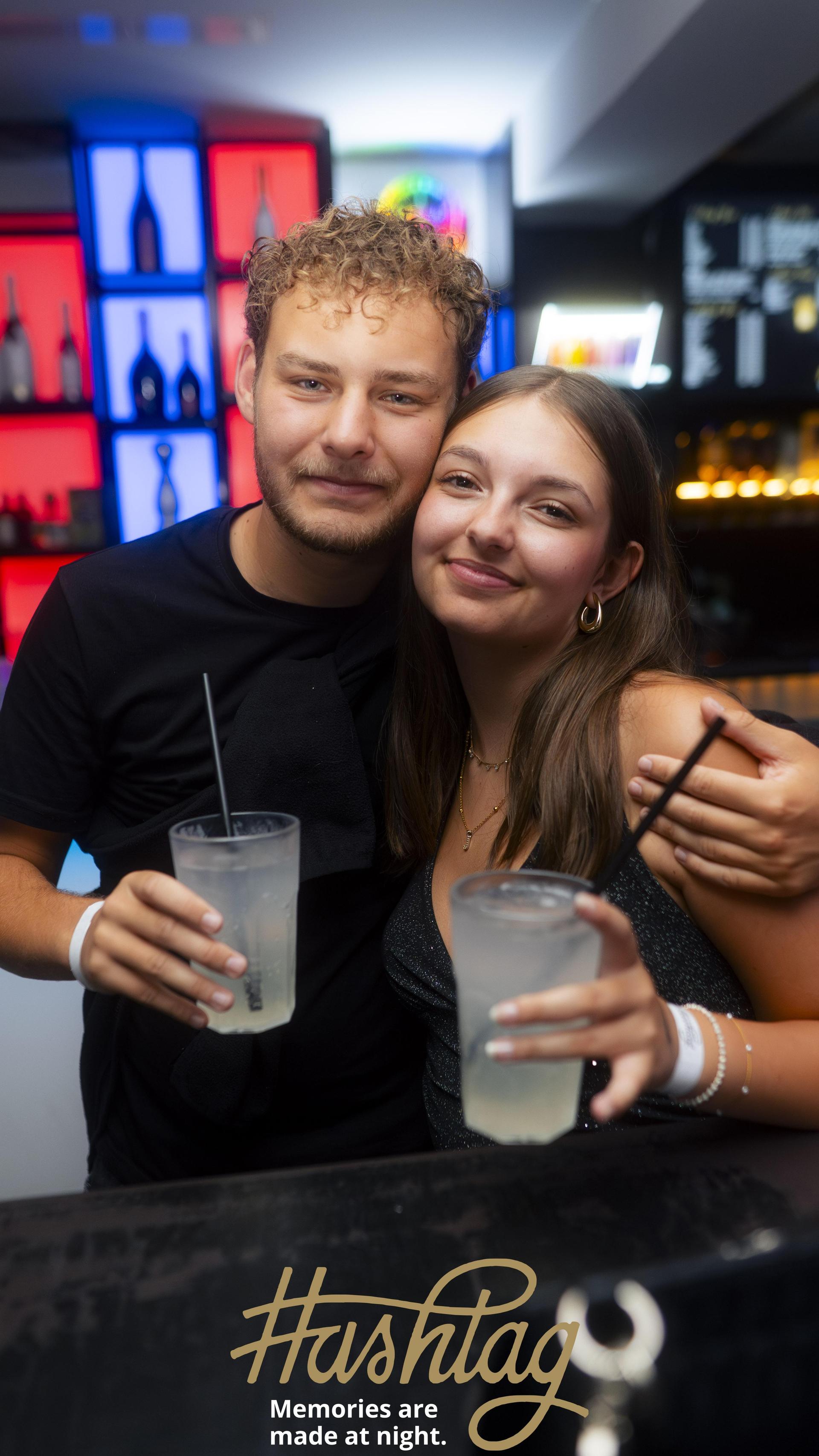 Im Hashtag sorgten am Freitag die Hits der 2000/10er für beste Stimmung. (Bild: Hannes Stock)