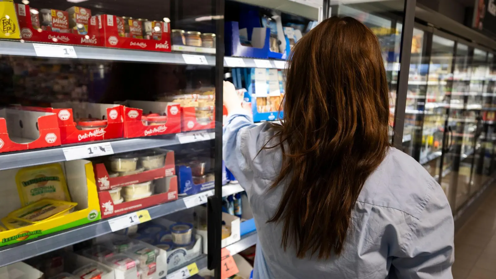 Nach 20 Uhr noch mal schnell zum Supermarkt? - In Bayern nicht möglich. (Symbolbild) (Bild: Philip Dulian/dpa)