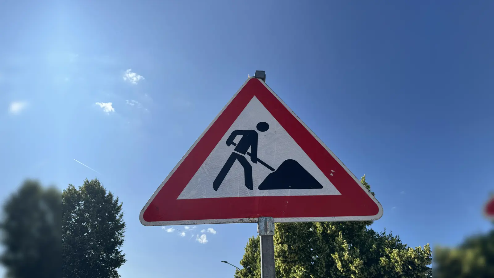 Am 8. Juni beginnt der zweite Bauabschnitt am ZOB Weiden. Fahrgäste müssen sich auf Änderungen bei den Haltestellen einstellen. (Bild: Heike Unger)