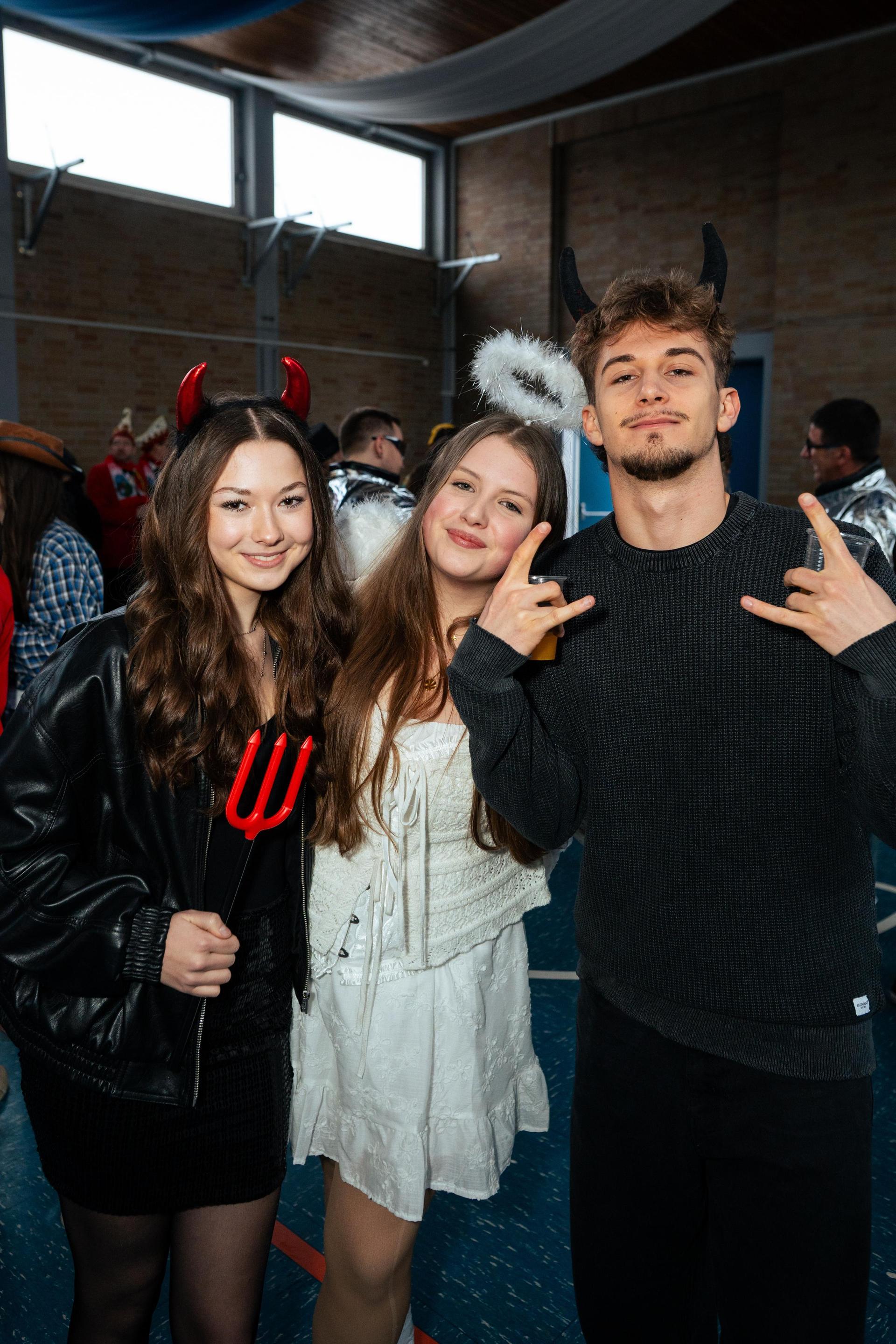 Am Sonntag wurde es bunt beim Pressather Faschingszug. (Bild: Hannes Stock)