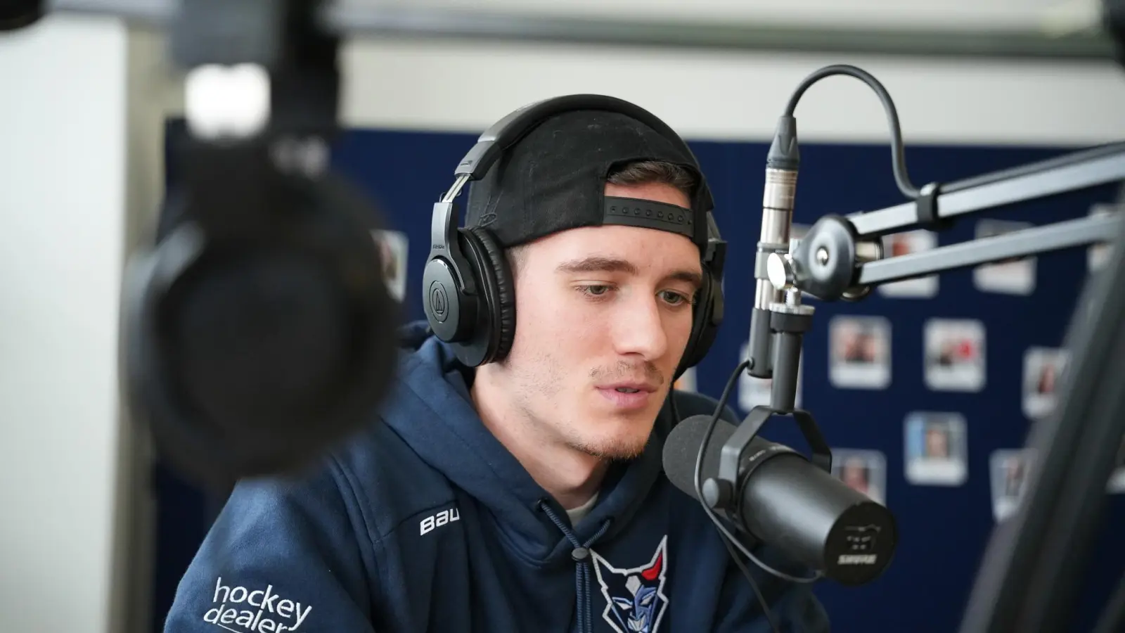 In der neuen Folge „Powerplay” ist Neuzugang Cedric Schiemenz zu Gast.  (Bild: Marco Meier)