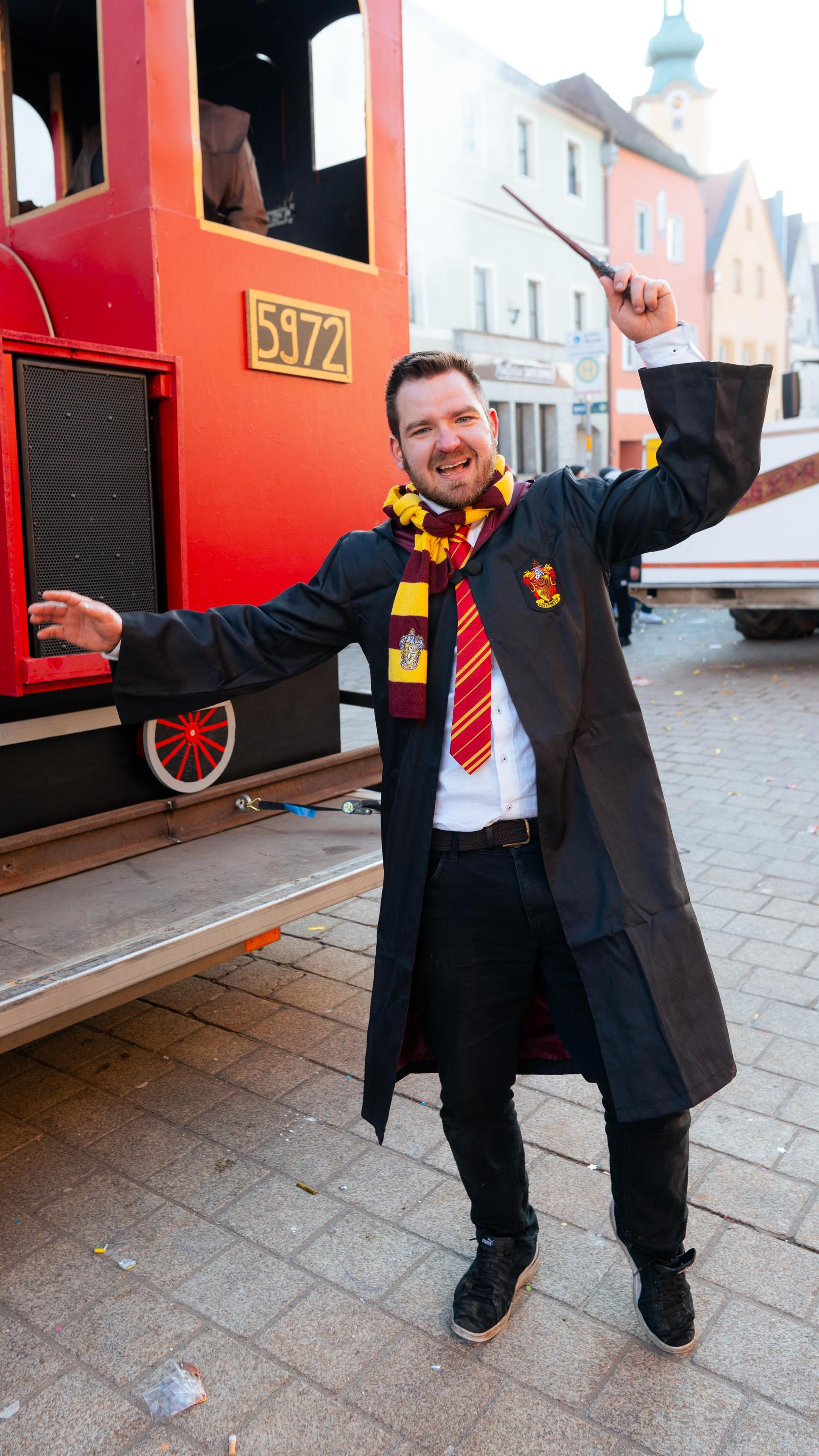 Erst Faschingszug, dann Afterparty in Neustadt. Wir haben die Bilder.  (Bild: Hannes Stock)