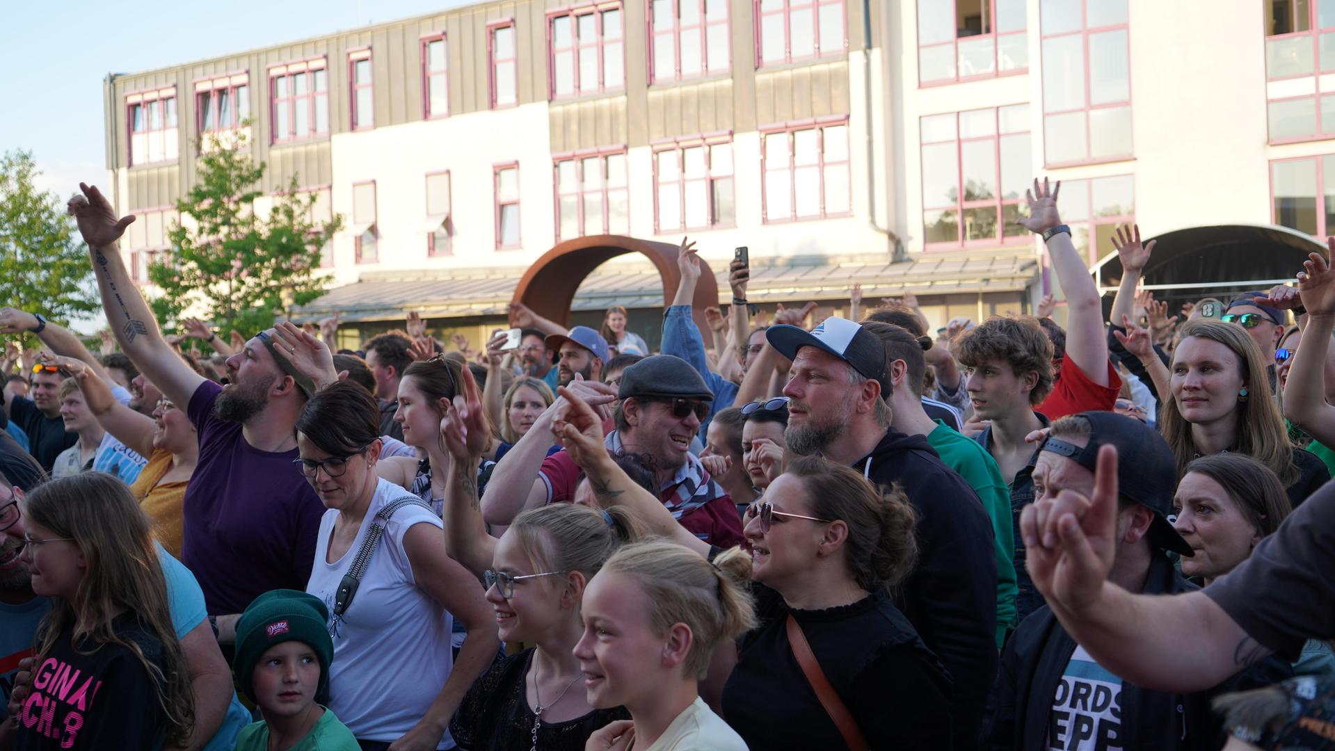 Am Freitagabend spielten „Dicht und Ergreifend” auf dem Campus Open Air. (Bild: mcl)