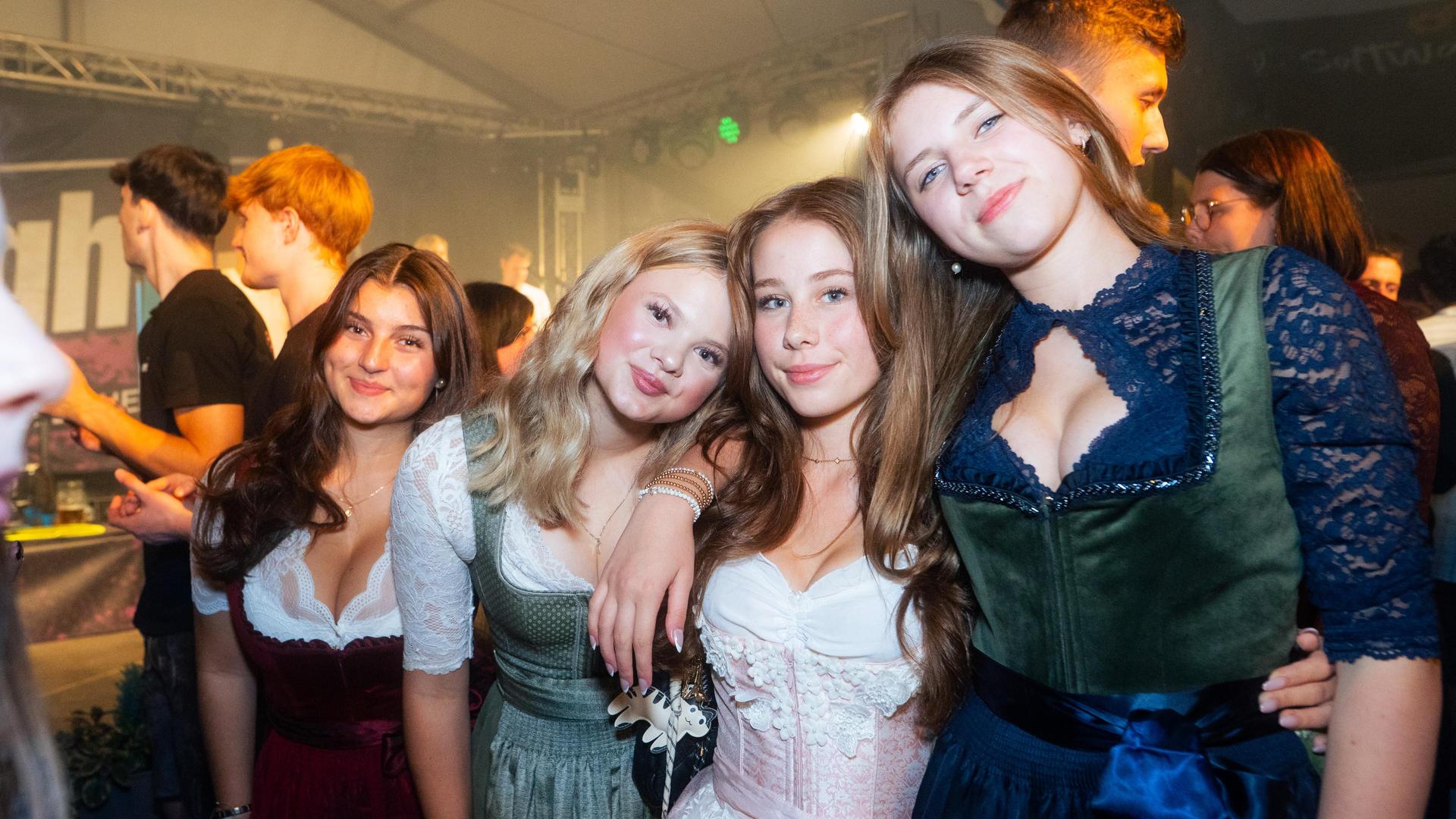 Die Bilder vom Freitag auf dem Weidener Volksfest 2025. (Bild: Hannes Stock)