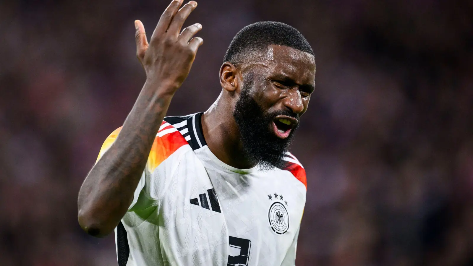 Abwehrchef Antonio Rüdiger wird der deutschen Nationalmannschaft im Finalturnier der Nations League fehlen. (Bild: Tom Weller/dpa)
