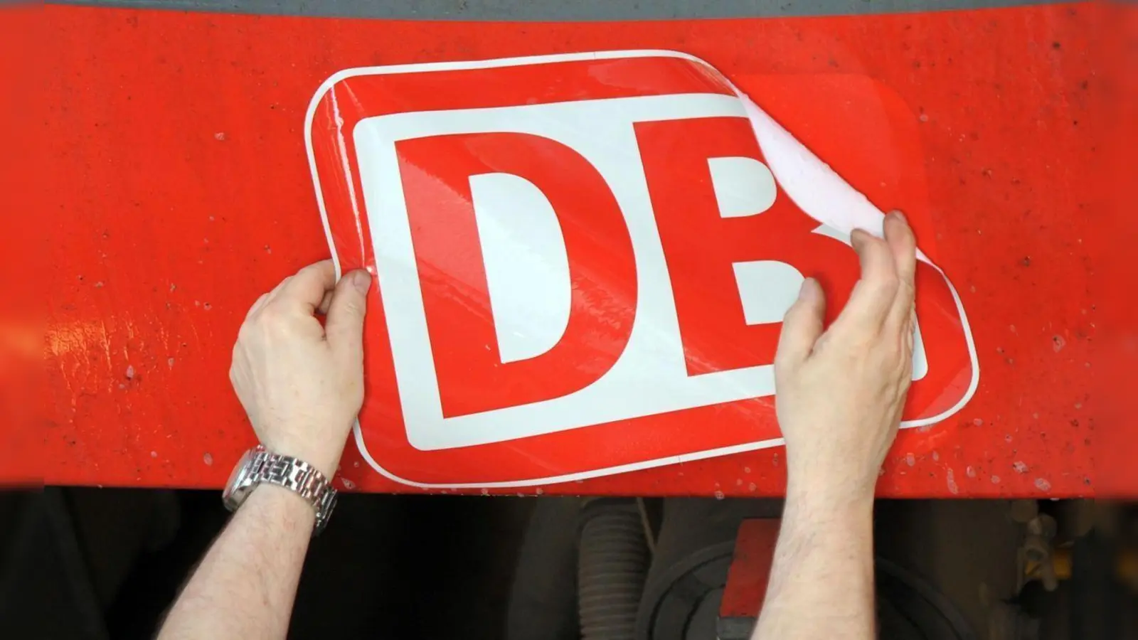 Die roten DB-Züge statt des grün-gelben „Alex” sind künftig zwischen Hof und München unterwegs. (Archivbild: Caroline Seidel)