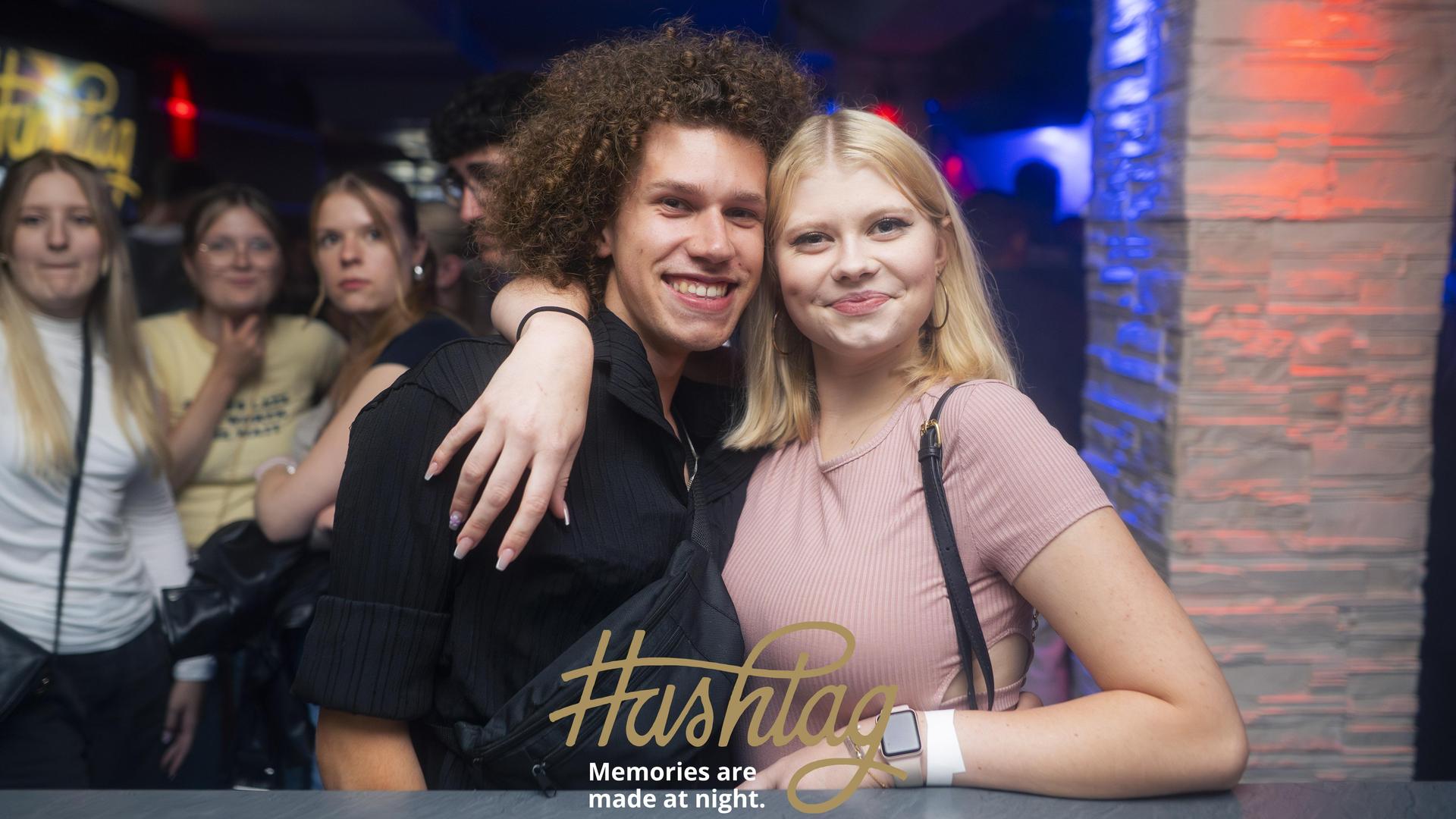 Im Hashtag sorgten am Freitag die Hits der 2000/10er für beste Stimmung. (Bild: Hannes Stock)