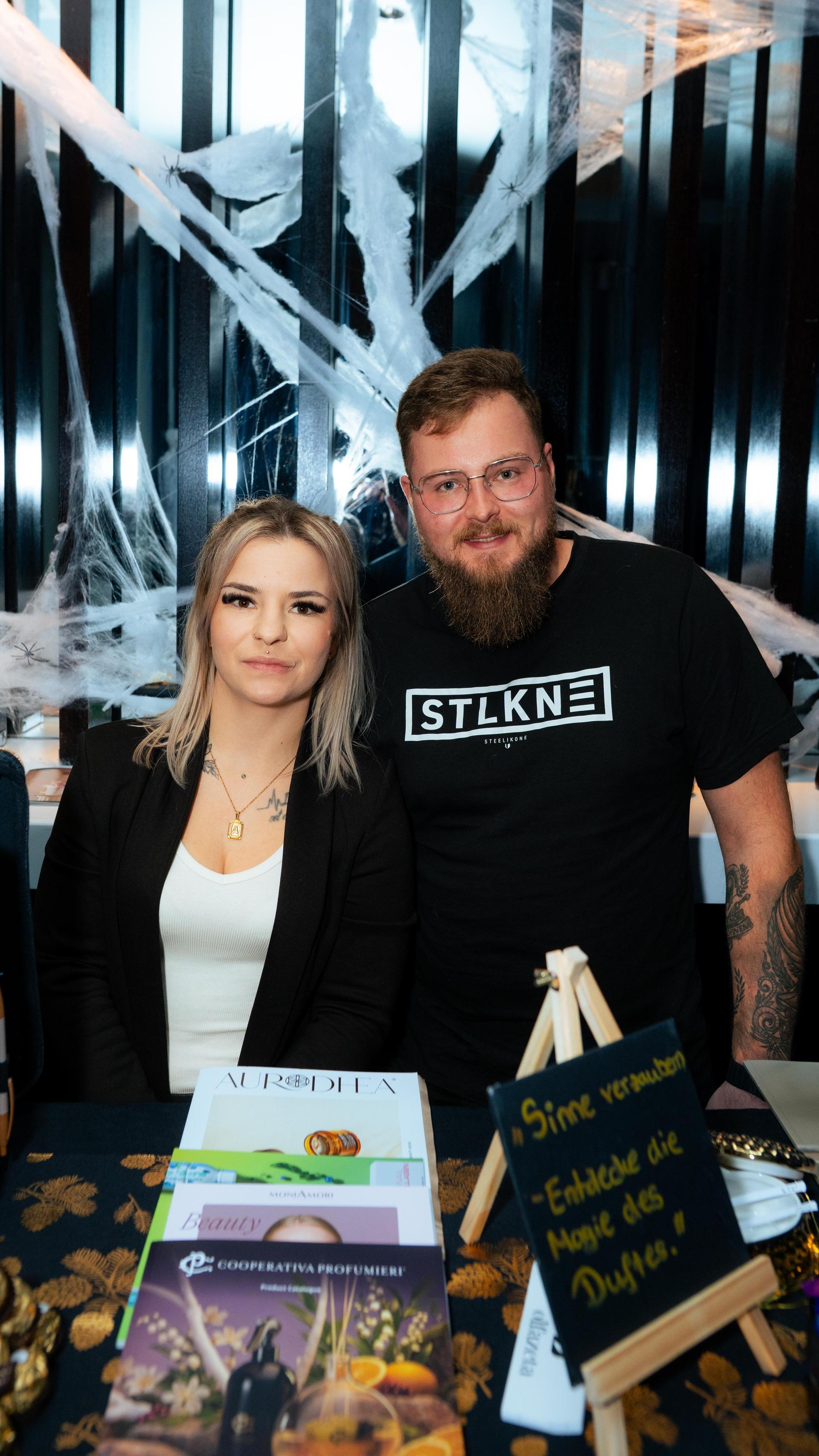 BarCode x Künstlerin Emely Wick (Bild: Hannes Stock)