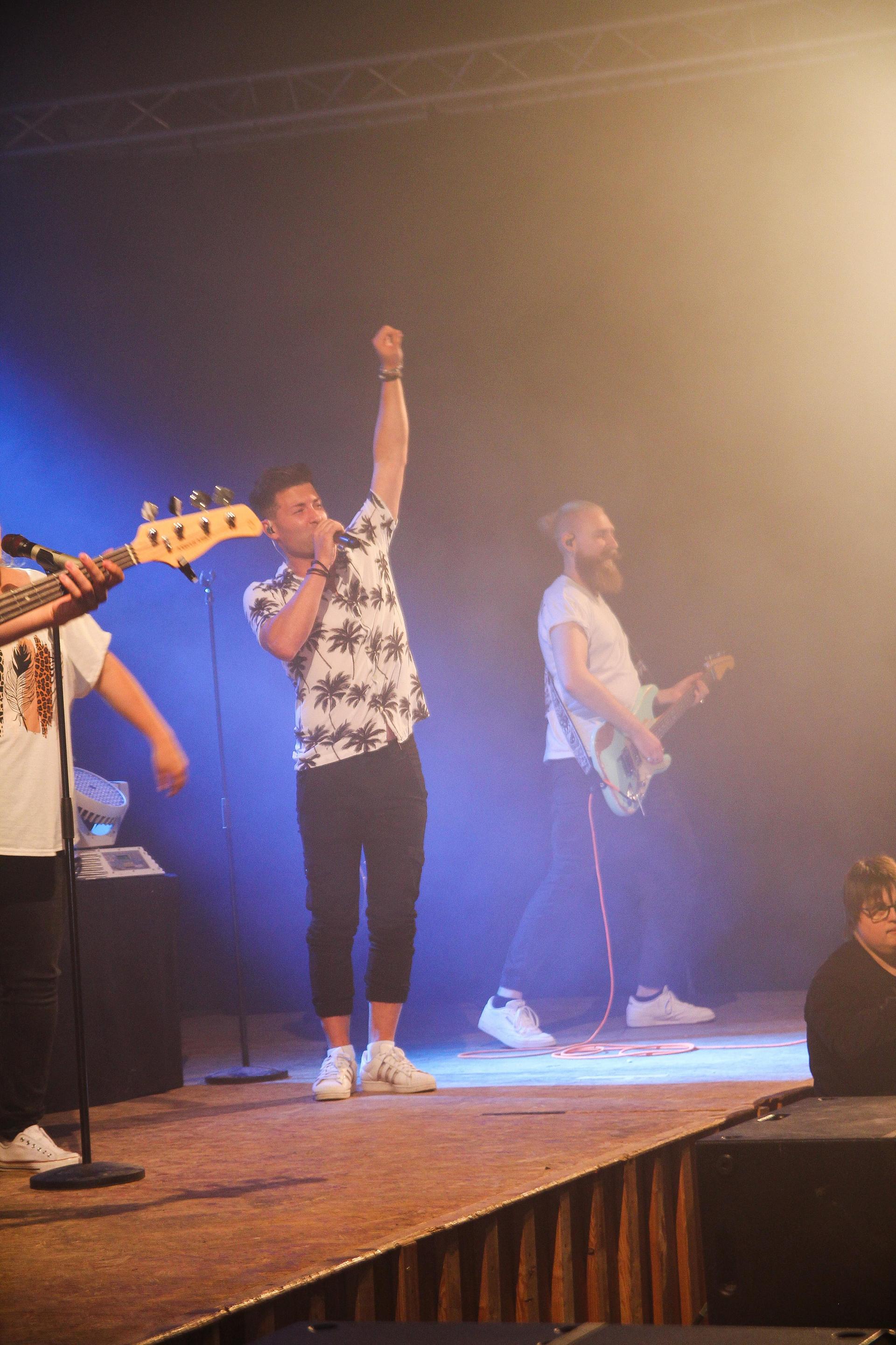 Die Band „Aeroplane” eröffnete am Freitag den Wurzer O&#39;Schnitt. (Bild: Lea Stecher)