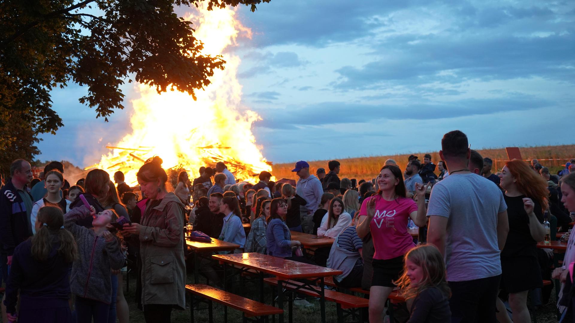 So war das Johannisfeuer in Störnstein. (Bild: mcl)