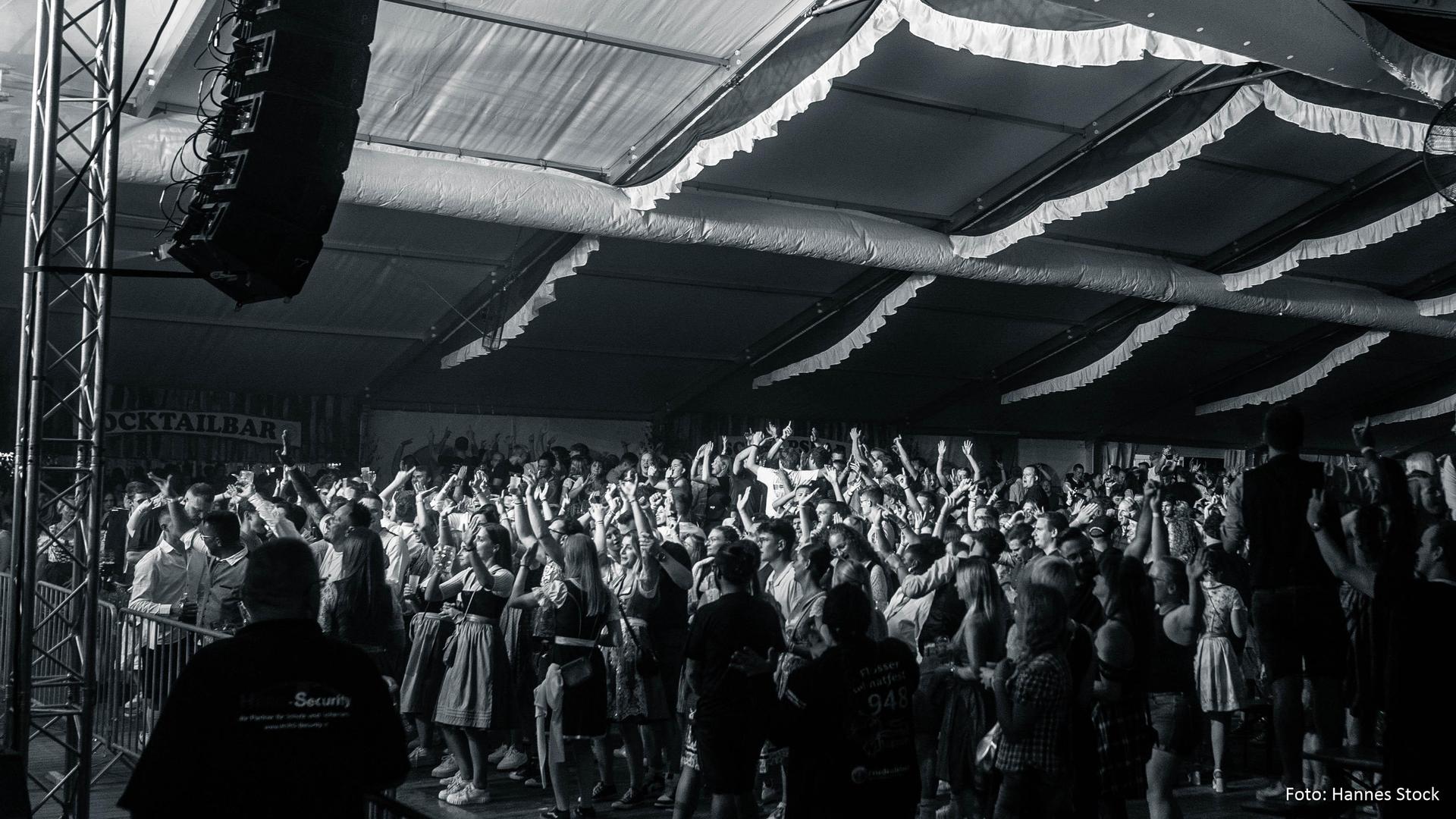 Das war die Flosser Kirwa am Samstag.  (Bild: Hannes Stock )