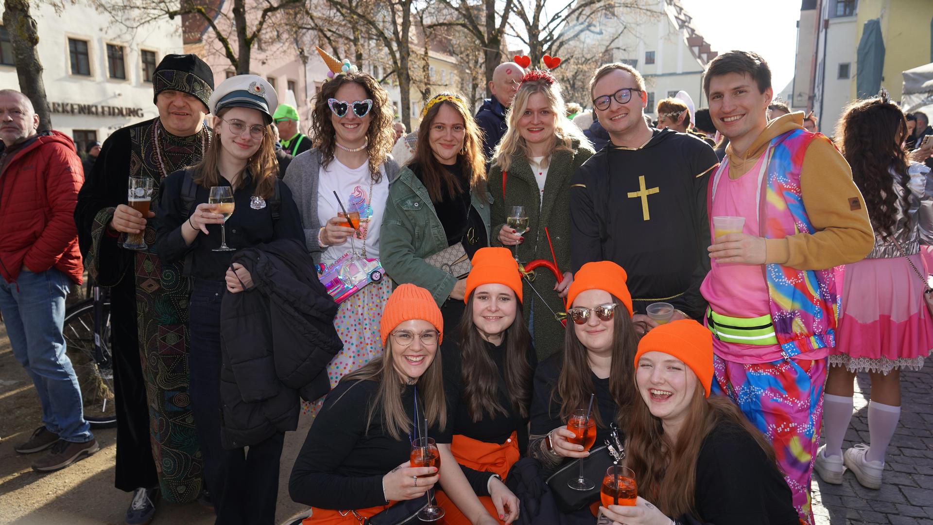 So war der Faschingsdienstag in der Weidener Innenstadt. (Bild: mcl)