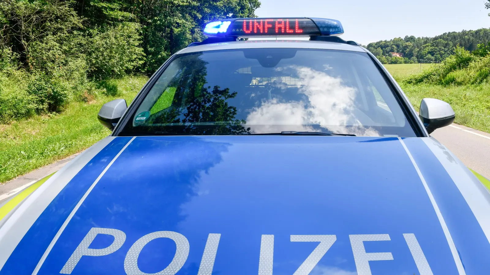 Am Sonntag kam es zu einem Unfall bei Floß, als ein 18-Jähriger die Kontrolle über sein Auto verlor.  (Bild: petra.hartl@oberpfalzmedien.de)