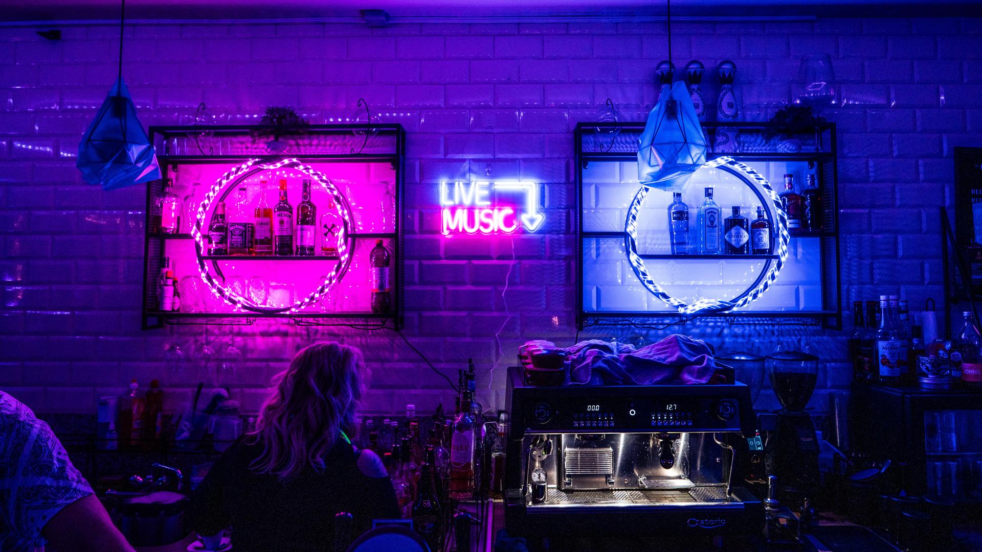 Am Freitag habt ihr beim Feiern in der SantoRino Bar ordentlich Gas gegeben. (Bild: Hannes Stock)