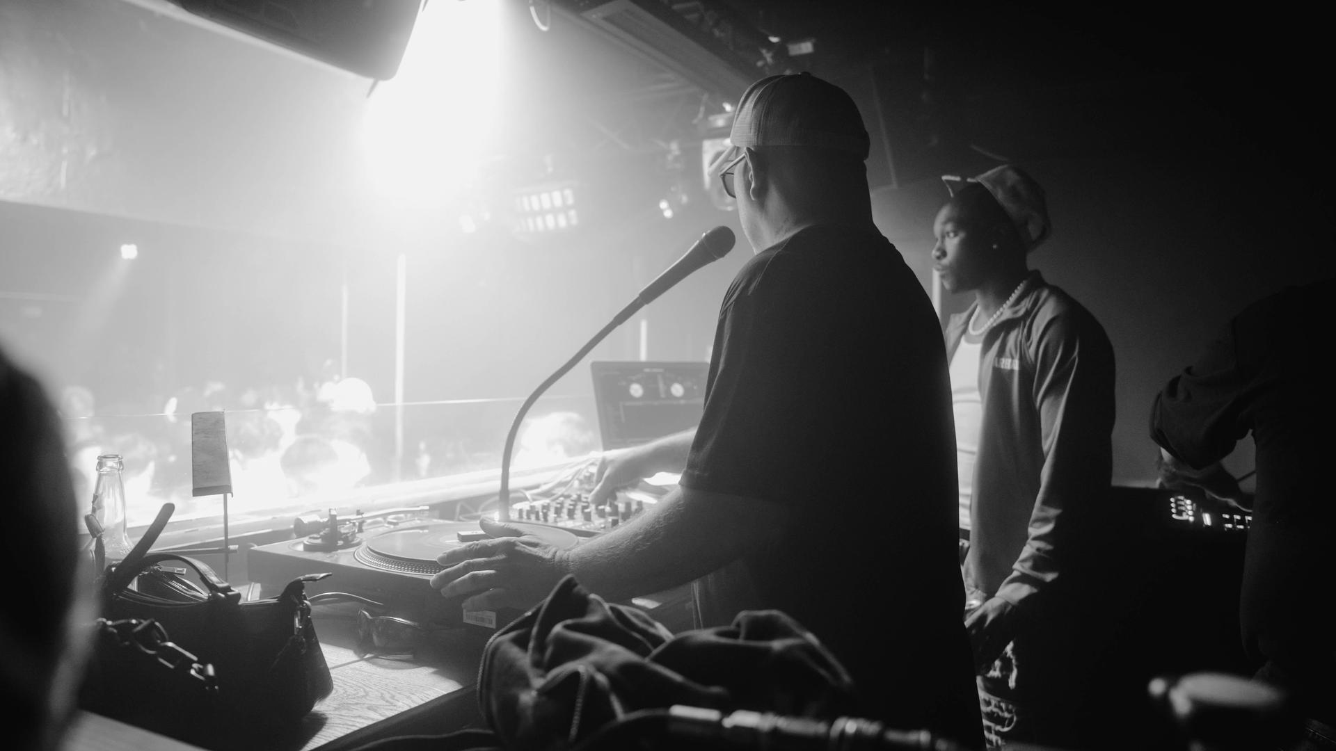 Die Bilder der „Savage Life”-Party im Loop. (Bild: Lukas Frey)