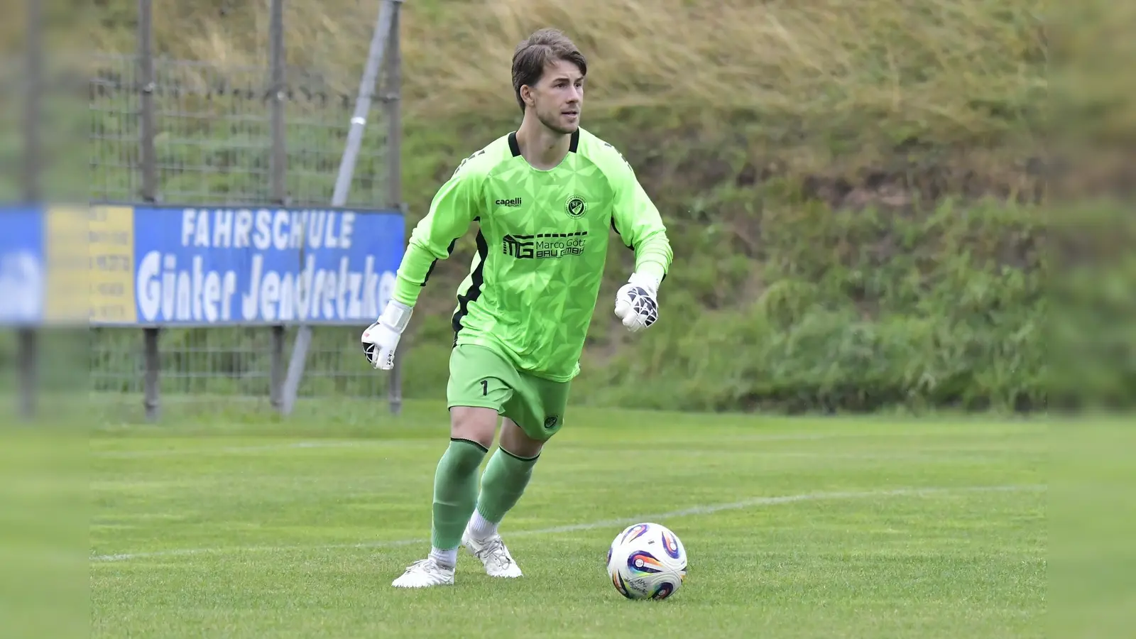 Niklas Mecke, Torhüter der SF Ursulapoppenricht, erhält Konkurrenz.  (Bild: Hubert Ziegler)