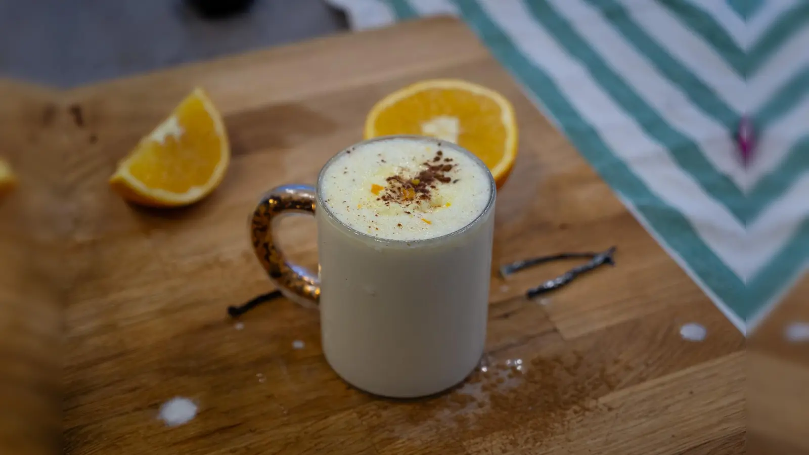 Mal ne heiße Schokolade mit Orange? Safe. (Bild: knz)