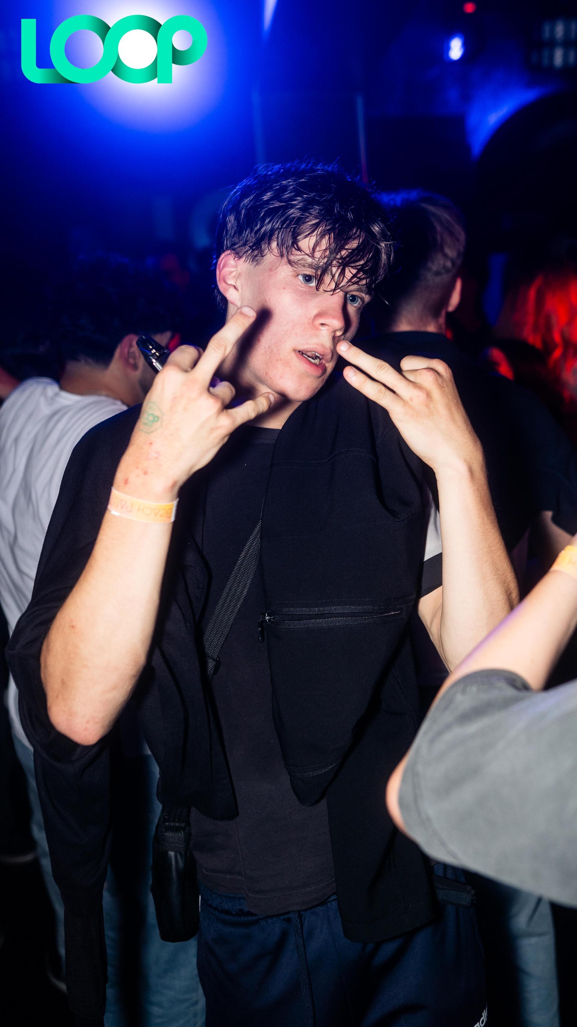 Die „School is out”-Party im Loop. (Bild: Hannes Stock)