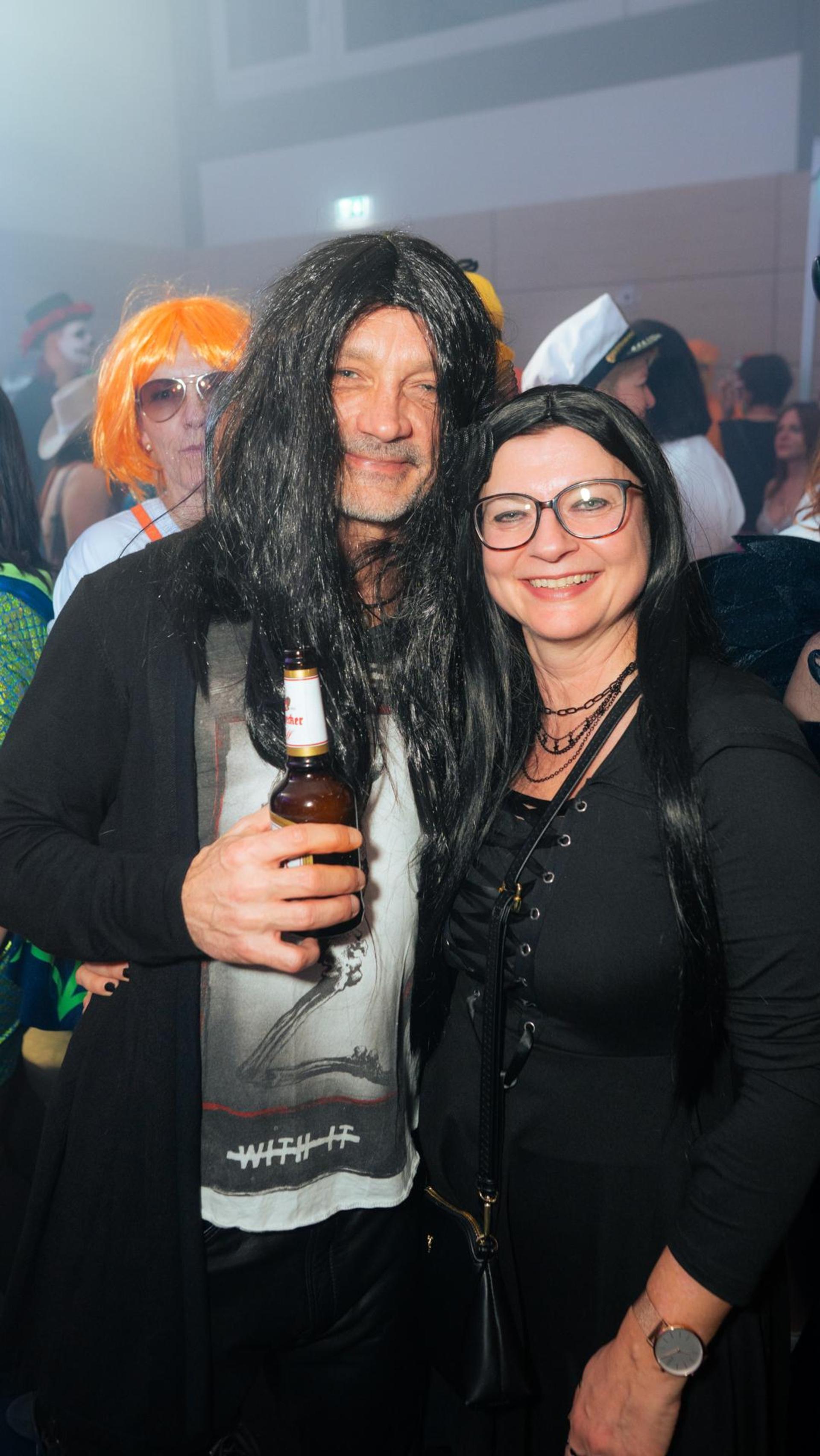 Am Sportlerball in Schirmitz gings mit Vollgas weiter im Faschingstreiben.  (Bild: Hannes Stock)