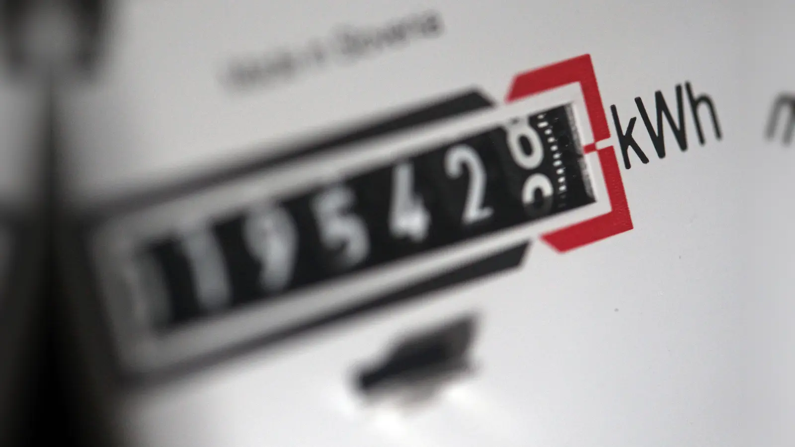 Im Weidener Stadtgebiet häufen sich Fälle von Haustürgeschäften durch Energieanbieter.  (Symbolbild: Jan Woitas/dpa)