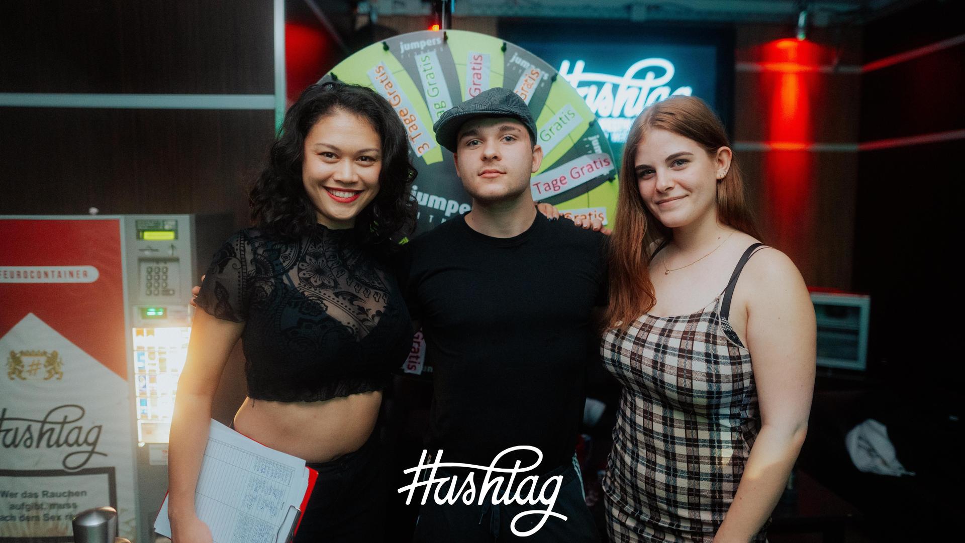 Bei der „Hashtag Saturday”-Partyim Hashtag Weiden sorgte <b>DJ RobVEE</b> für den passenden Sound. (Bild: Sebastian Reiter)