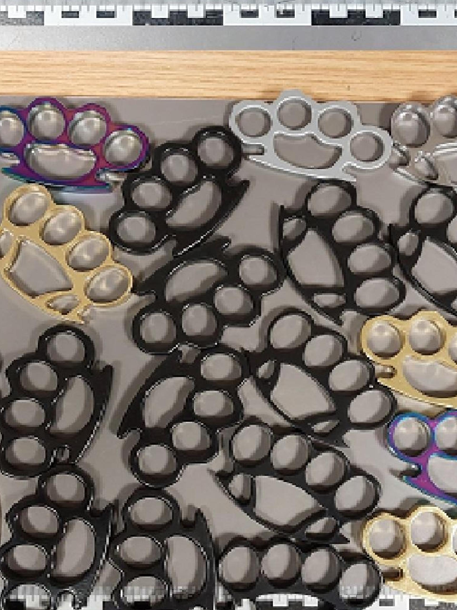 Dieses Arsenal an Waffen wollte ein 24-Jähriger Belgier bei Waldsassen durch Deutschland schmuggeln. (Bild: Bundespolizei/exb)