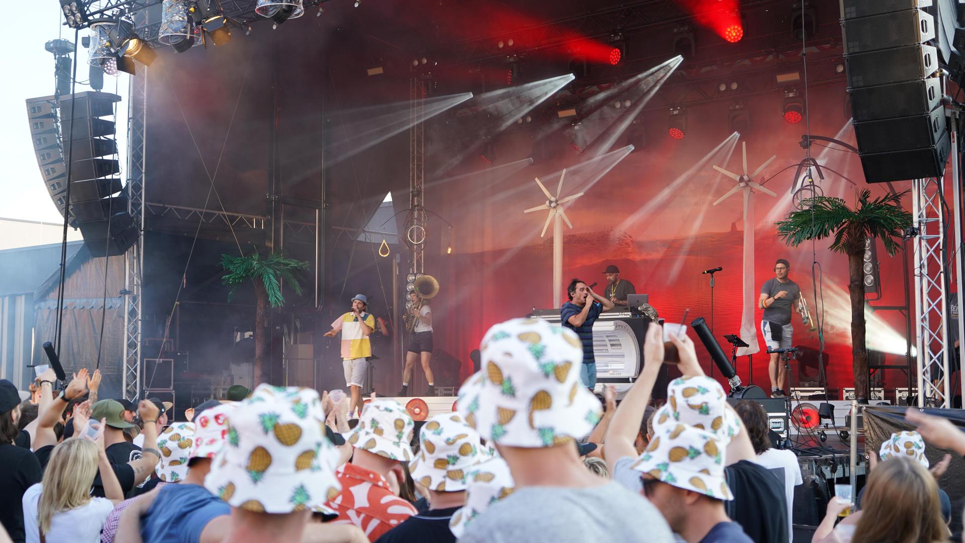 Am Freitagabend spielten „Dicht und Ergreifend” auf dem Campus Open Air. (Bild: mcl)