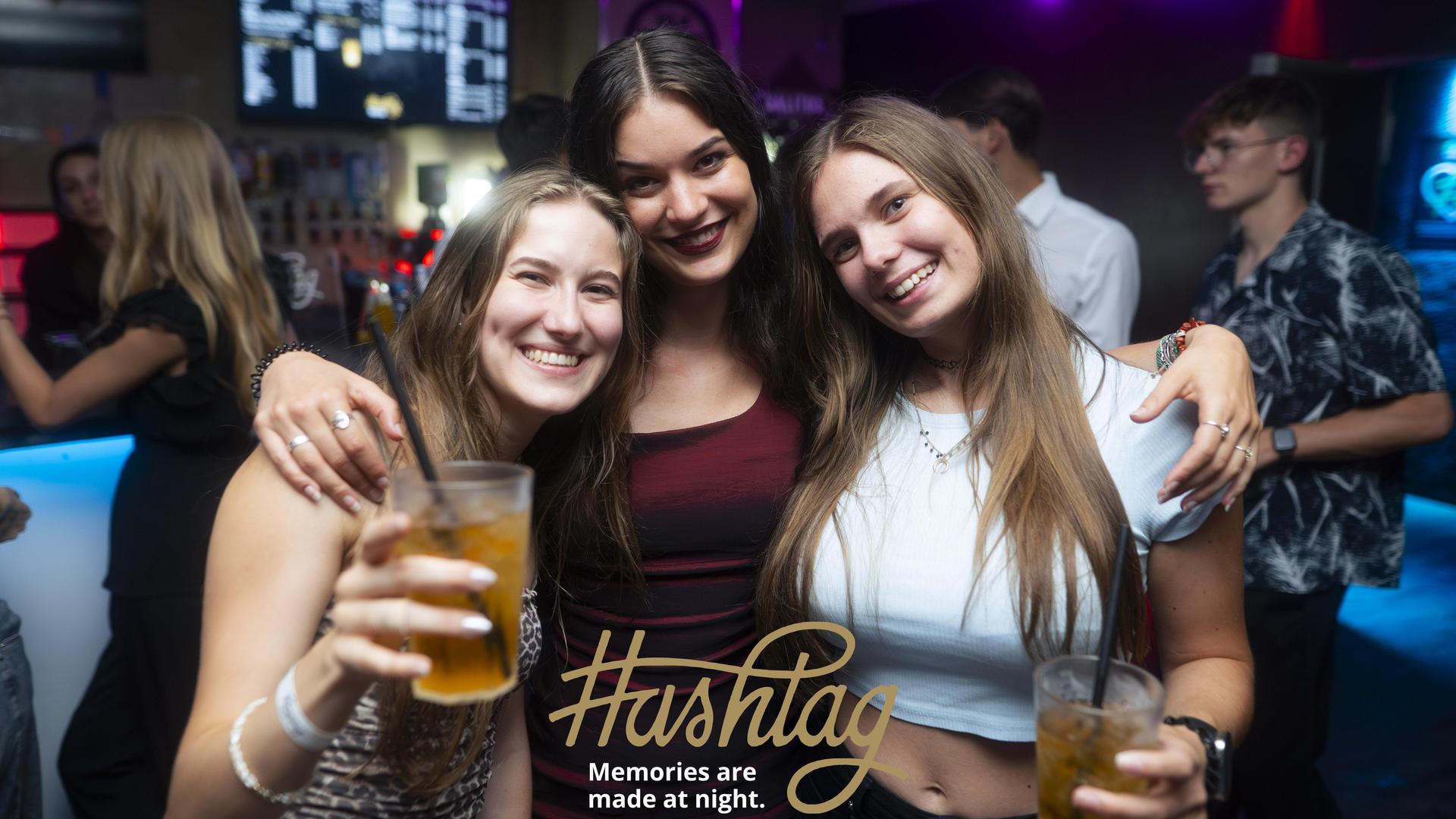 Im Hashtag sorgten am Freitag die Hits der 2000/10er für beste Stimmung. (Bild: Hannes Stock)