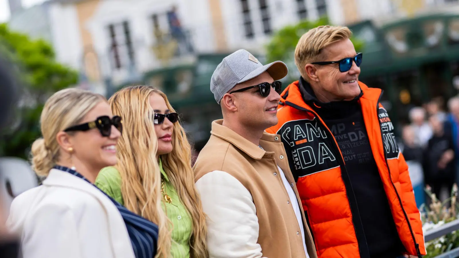 Die DSDS-Juroren Beatrice Egli, Loredana, Pietro Lombardi und Dieter Bohlen am Rande des Castings im Europa-Park.  (Bild: Philipp von Ditfurth/dpa)