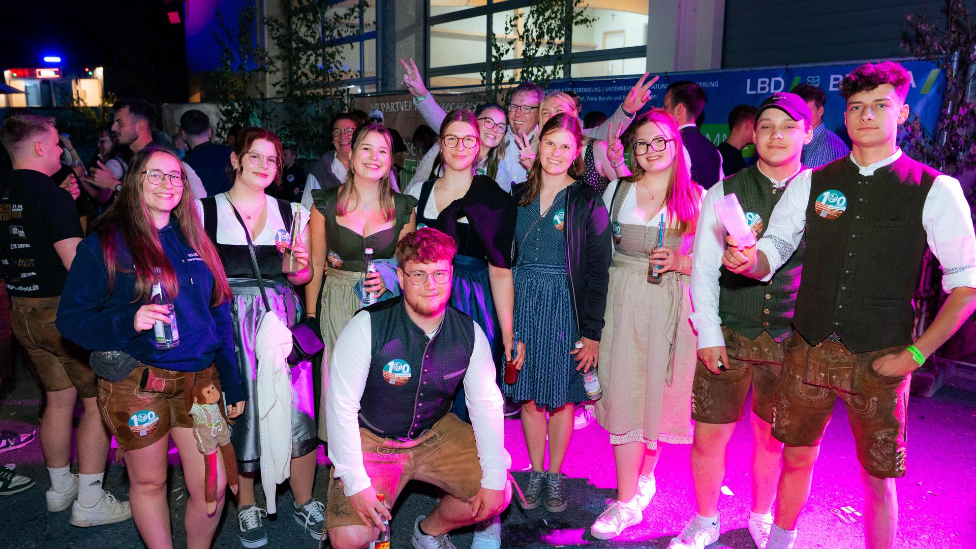 Bei der „Sommerwiesn” der KLJB Waldthurn ging es hoch her. (Bild: Hannes Stock)