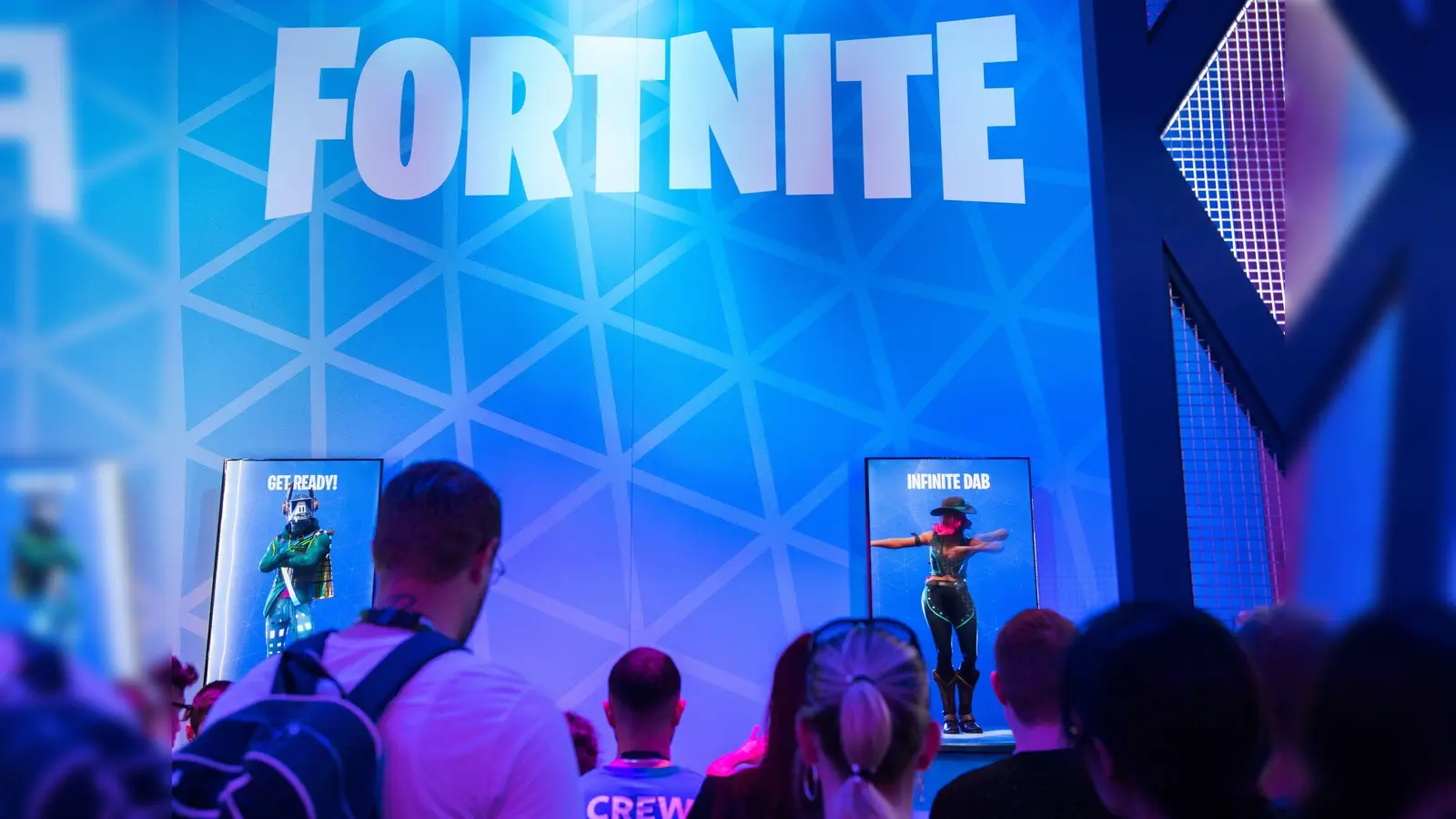 Der „Fortnite“-Entwickler Epic Games verletzte absichtlich die App-Store-Regeln und wurde dafür von Apple verbannt. (Archivbild) (Bild: Andrea Warnecke/dpa-tmn/dpa)