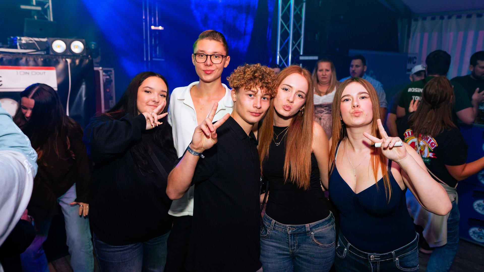 Samstagabend am Weidner Volksfest. (Bild: Hannes Stock)